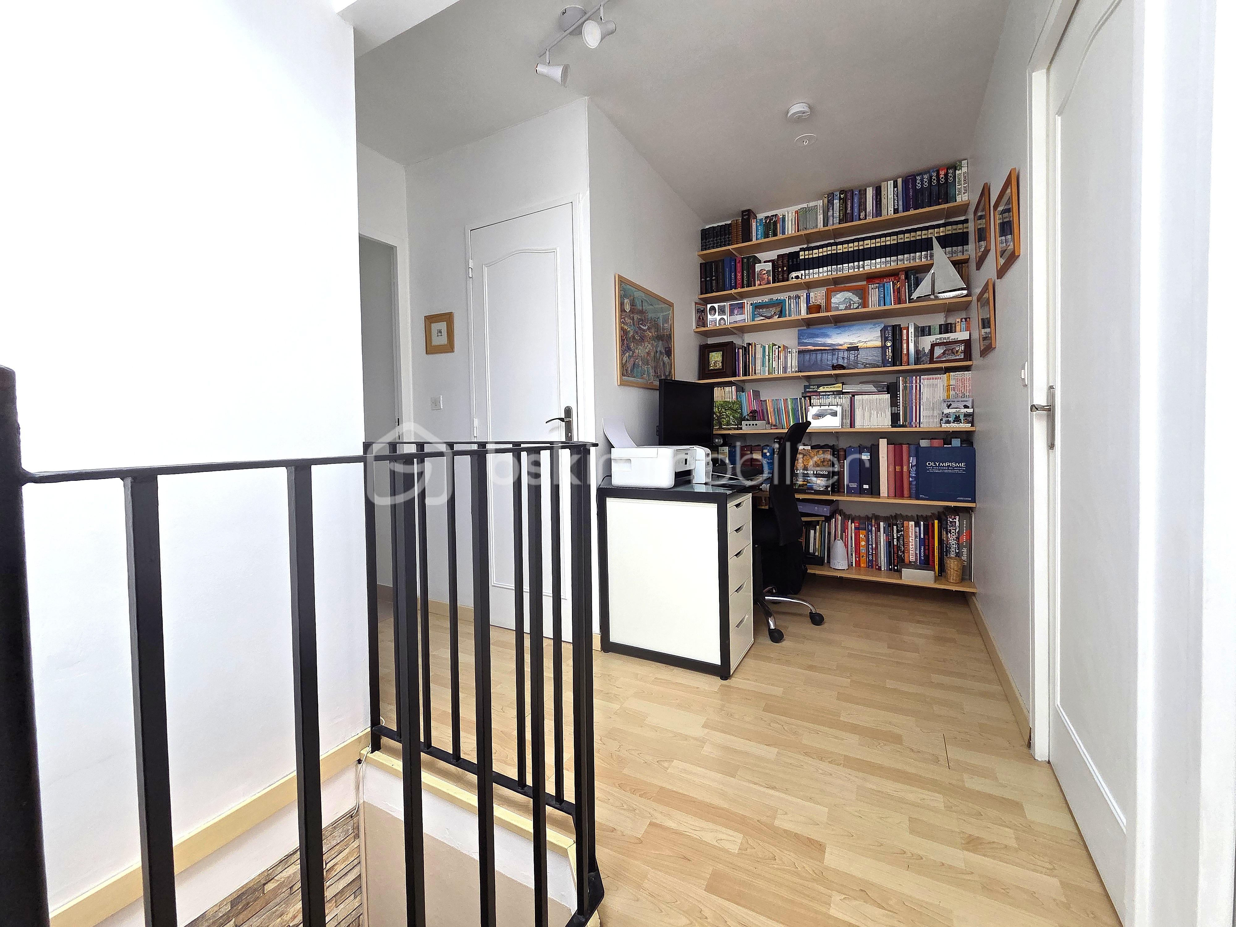 pallier vue bureau.jpg