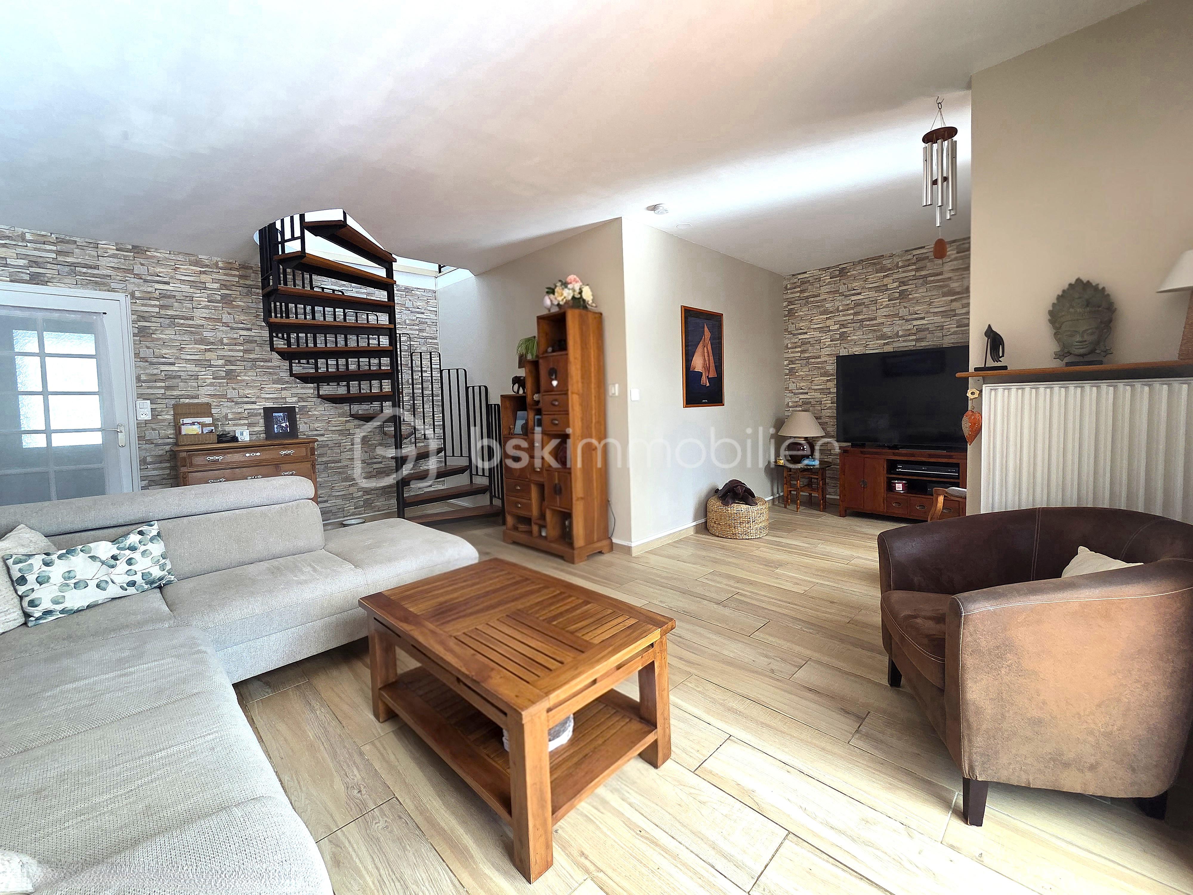Maison 5 pièces 100 m² · à La Queue-en-Brie · 100 m² · 312 000 €