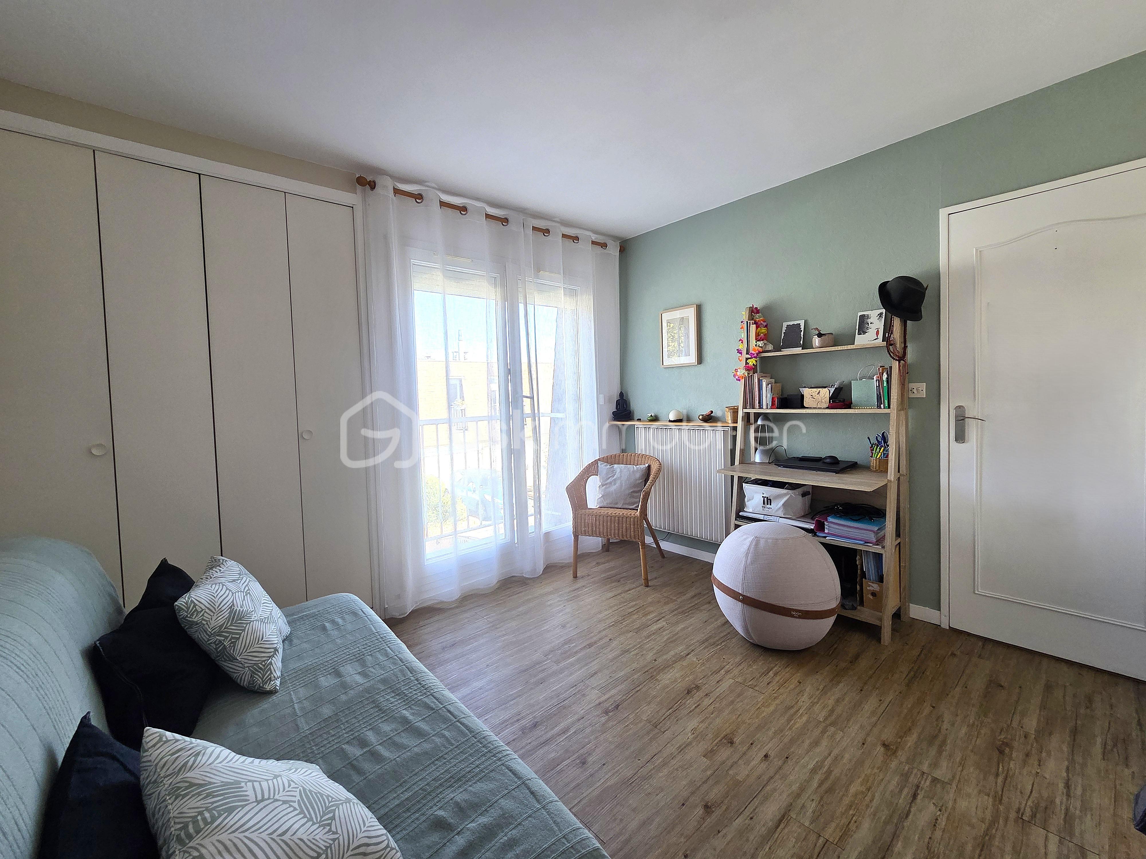 Chambre rue 2 OK.jpg