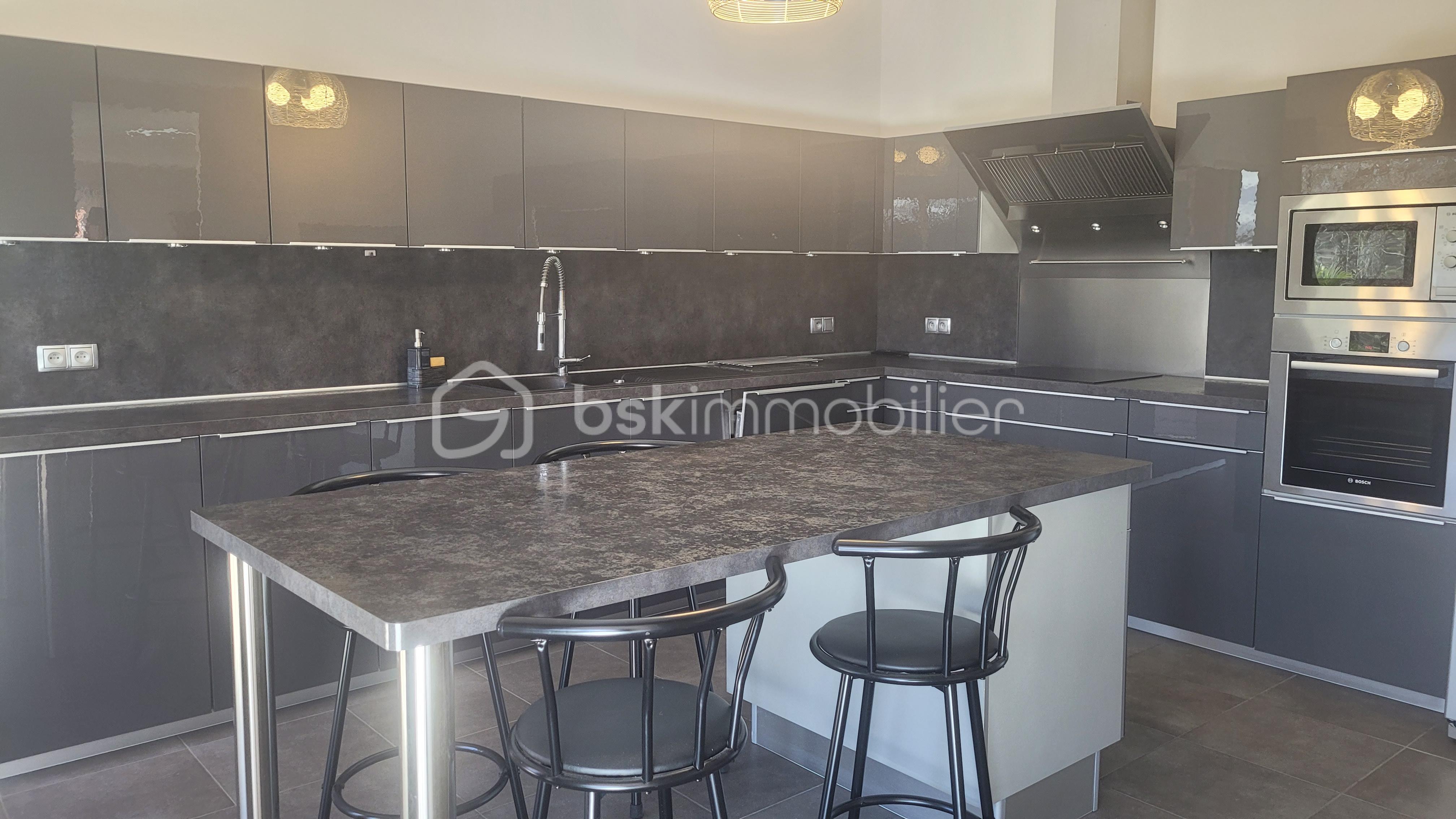 Maison de 246 m² - 20260206_140824.jpg