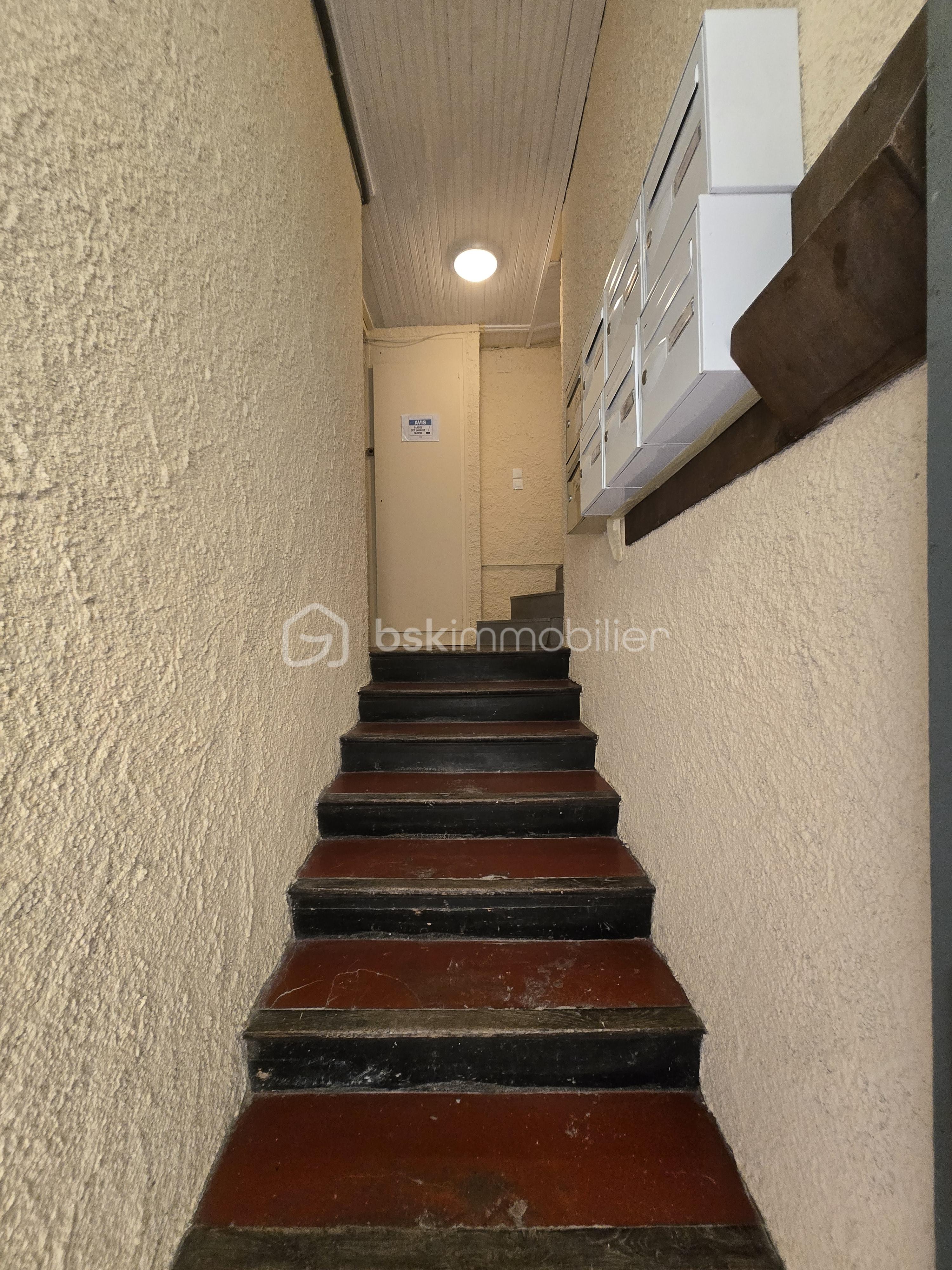 hall entrée.jpg