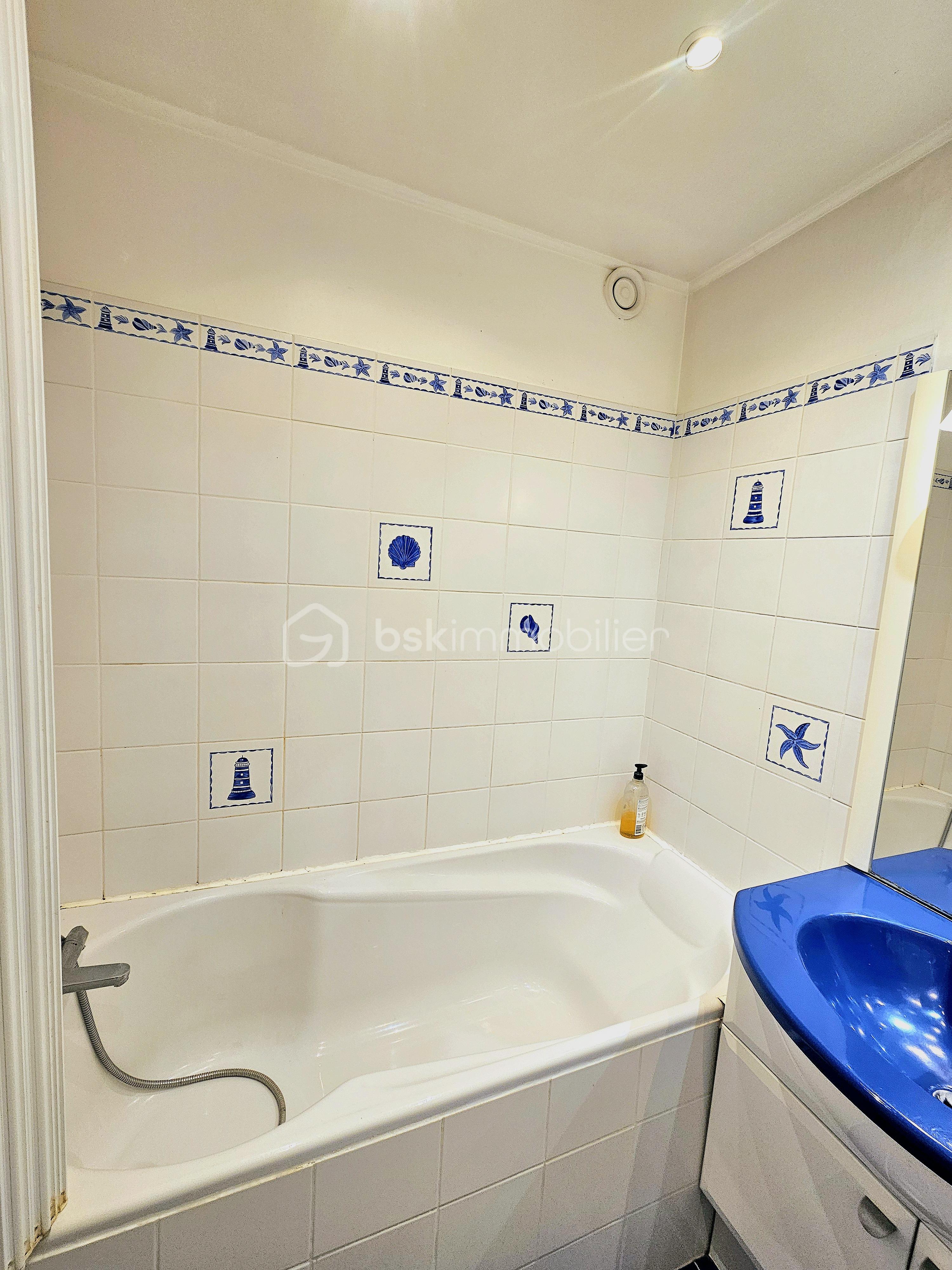 Appartement de 84 m² - Salle de bain.jpg