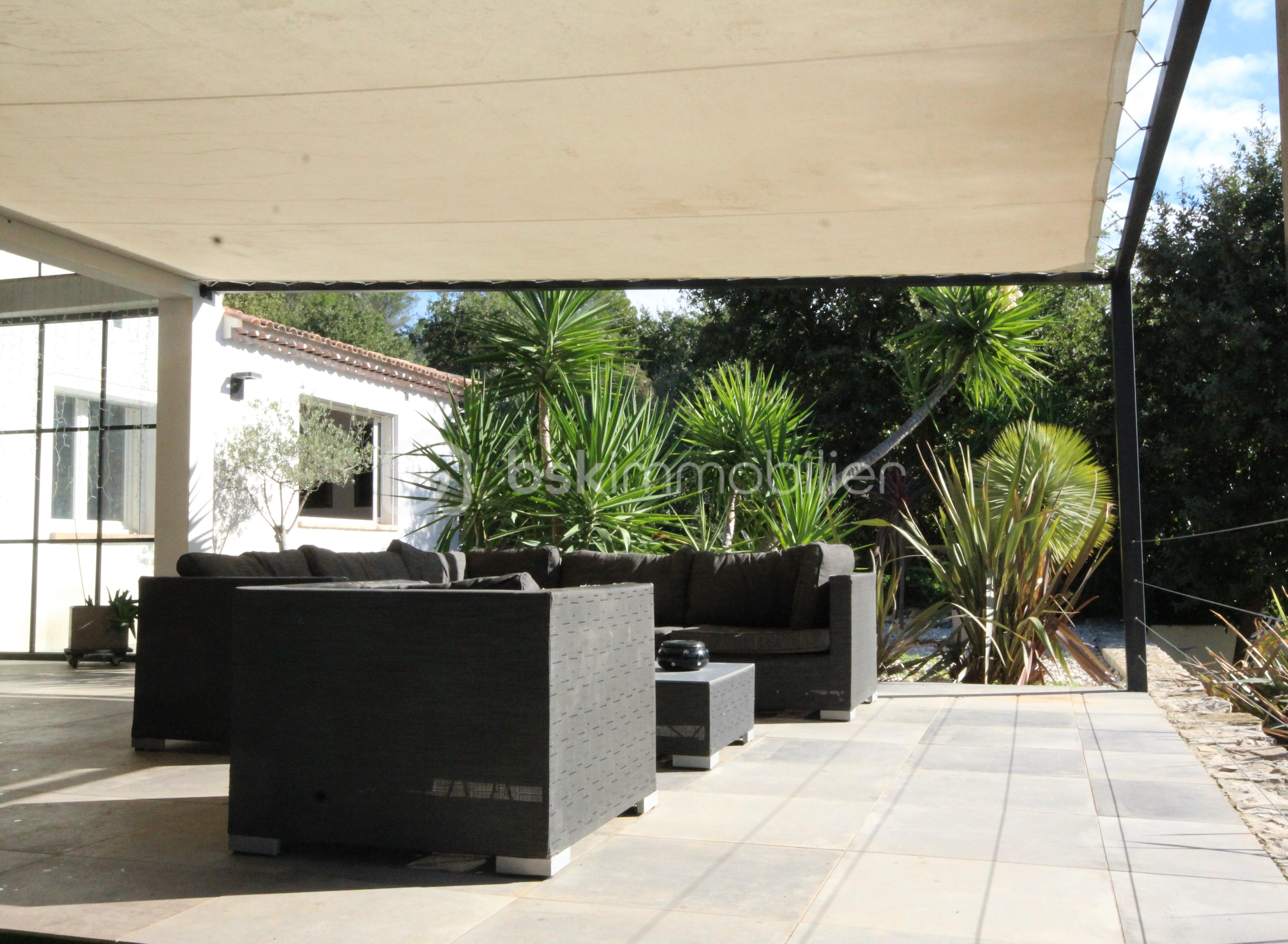 Maison d architecte de 207 m² - 05A - TERRASSE.JPG