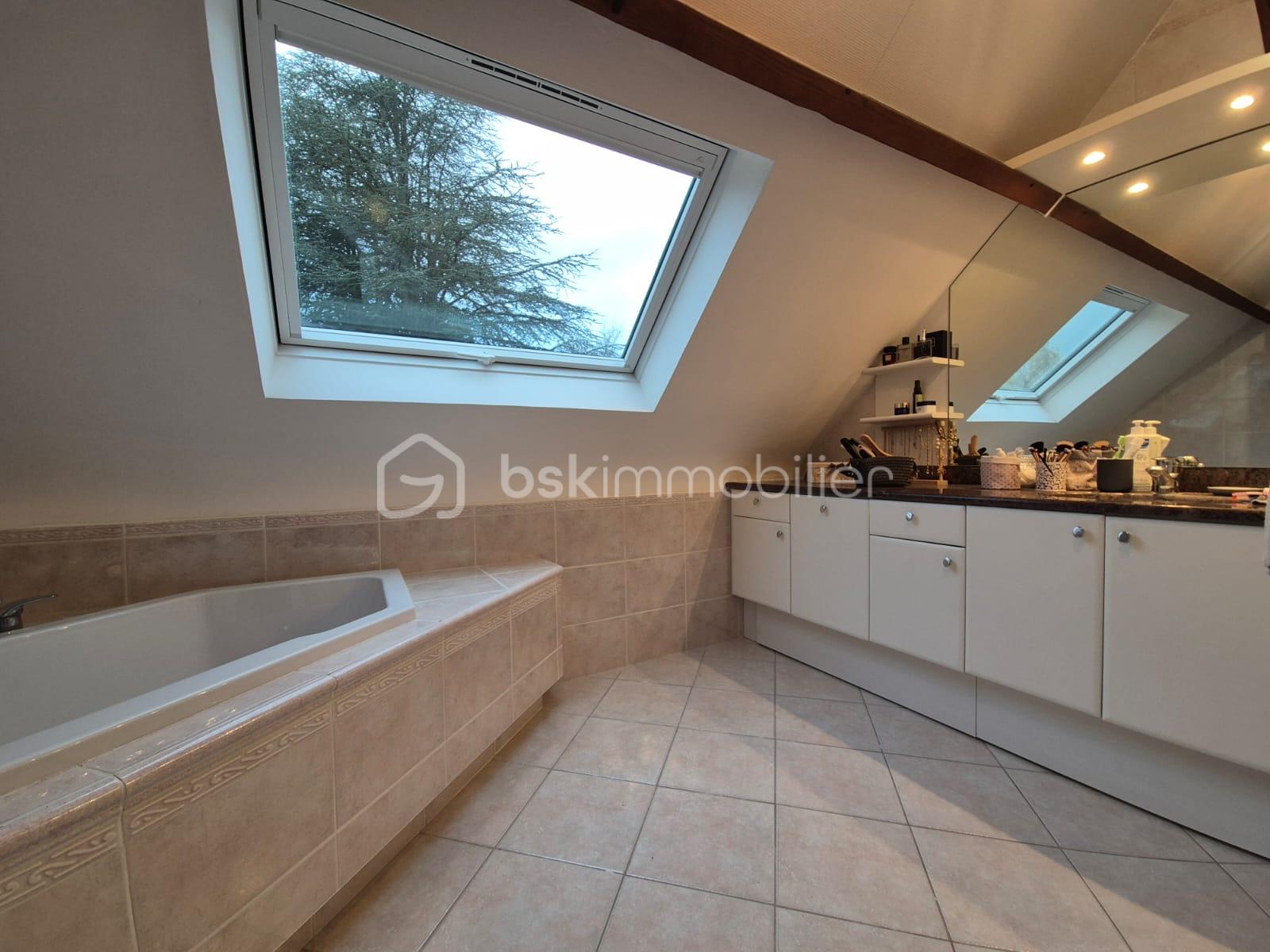 Maison traditionnelle de 136 m² - WhatsApp Image 2025-11-21 at 18.16.56.jpeg