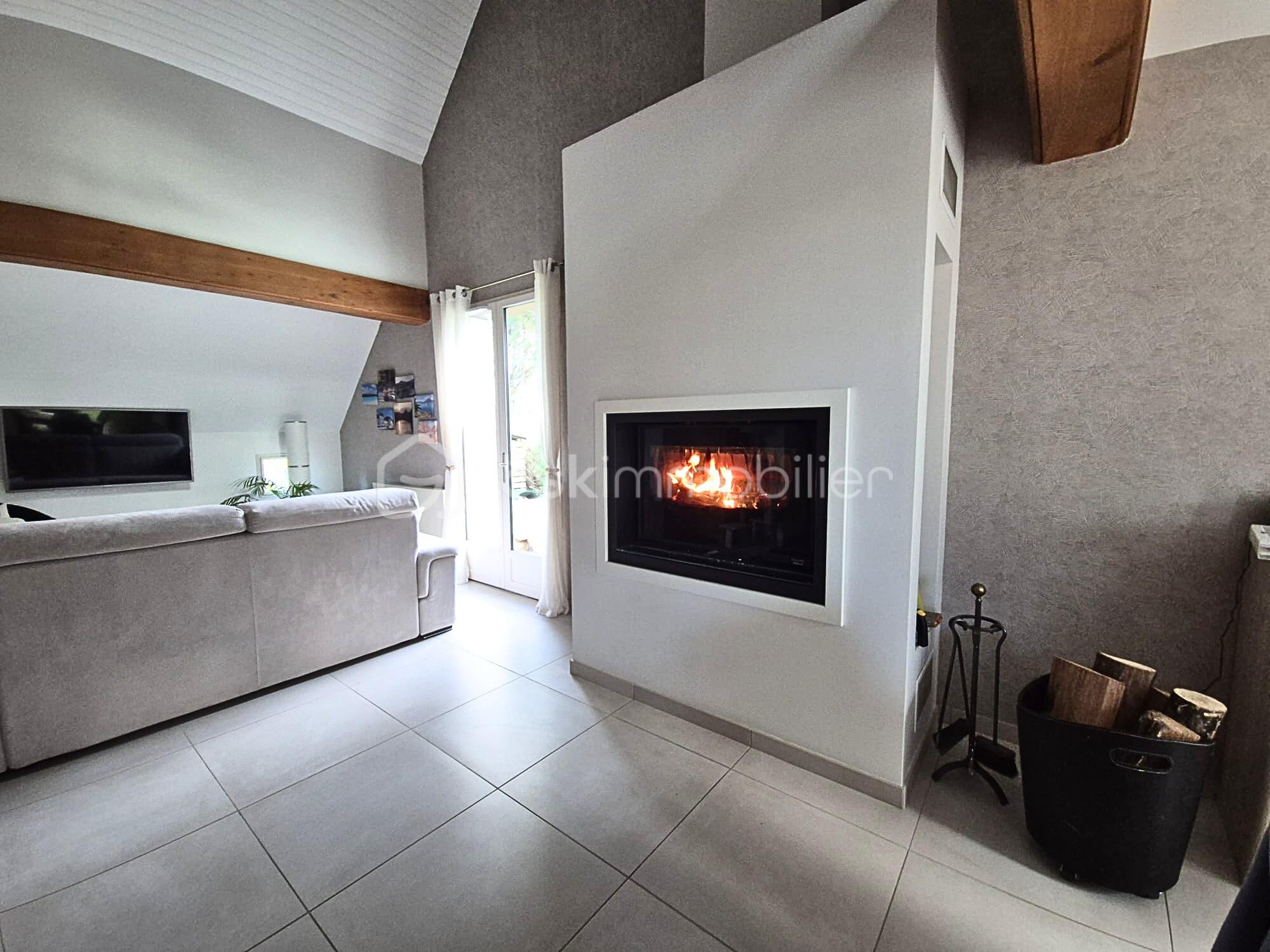 Maison traditionnelle de 136 m² - poele.png