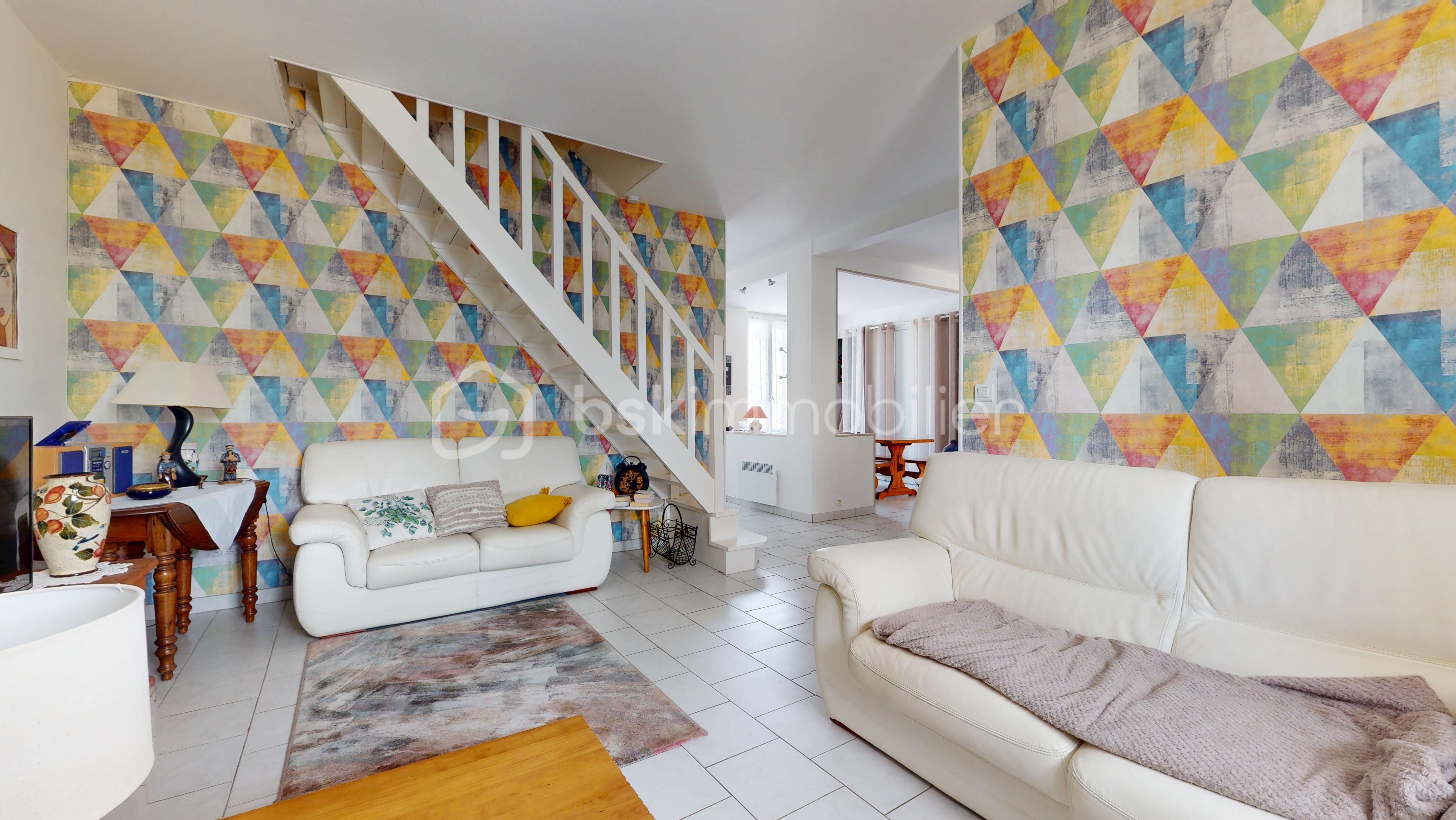 5-Rue-de-Gionne-08222026_111633.jpg