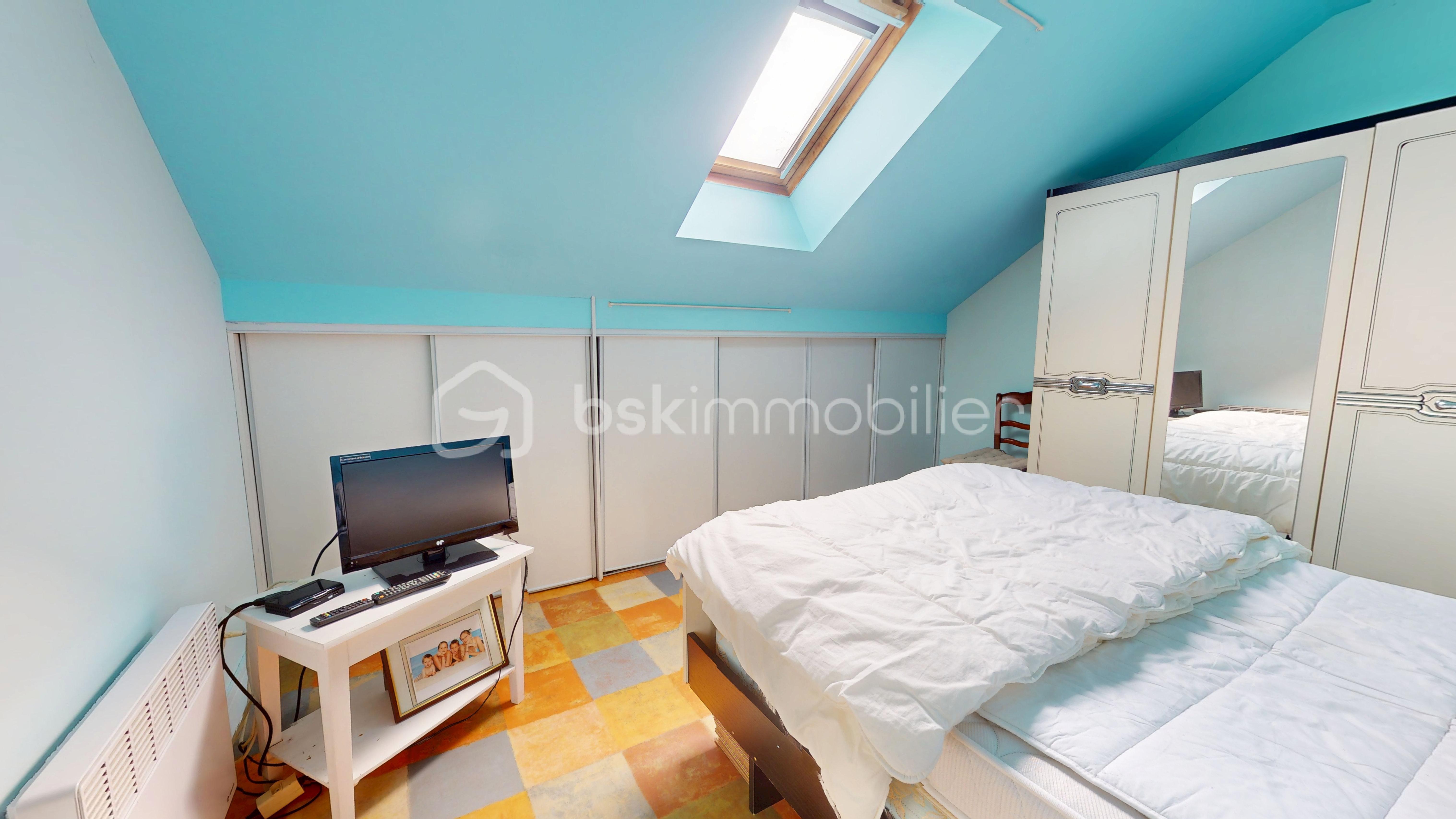 5-Rue-de-Gionne-08222026_111020.jpg
