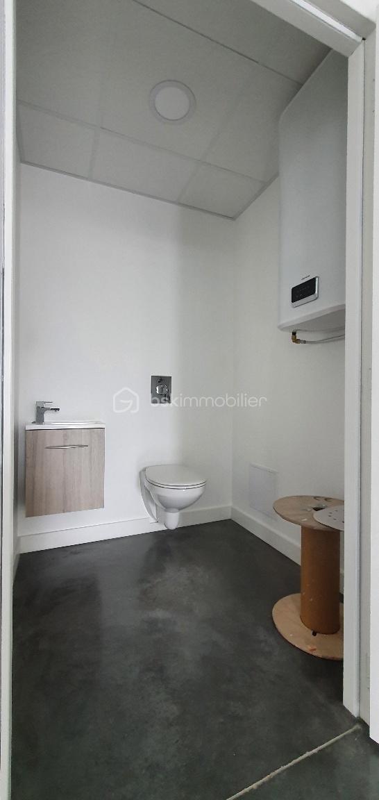 Local commercial de 47,51 m² - 20230113_113359_resized.jpg