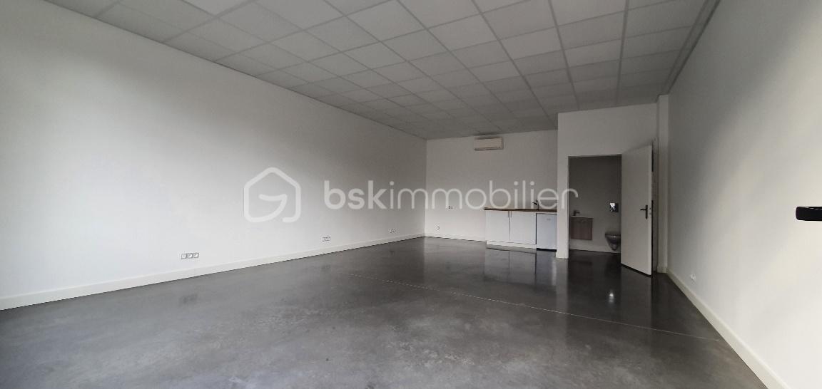 Local commercial de 47,51 m² - 20230113_113258_resized.jpg