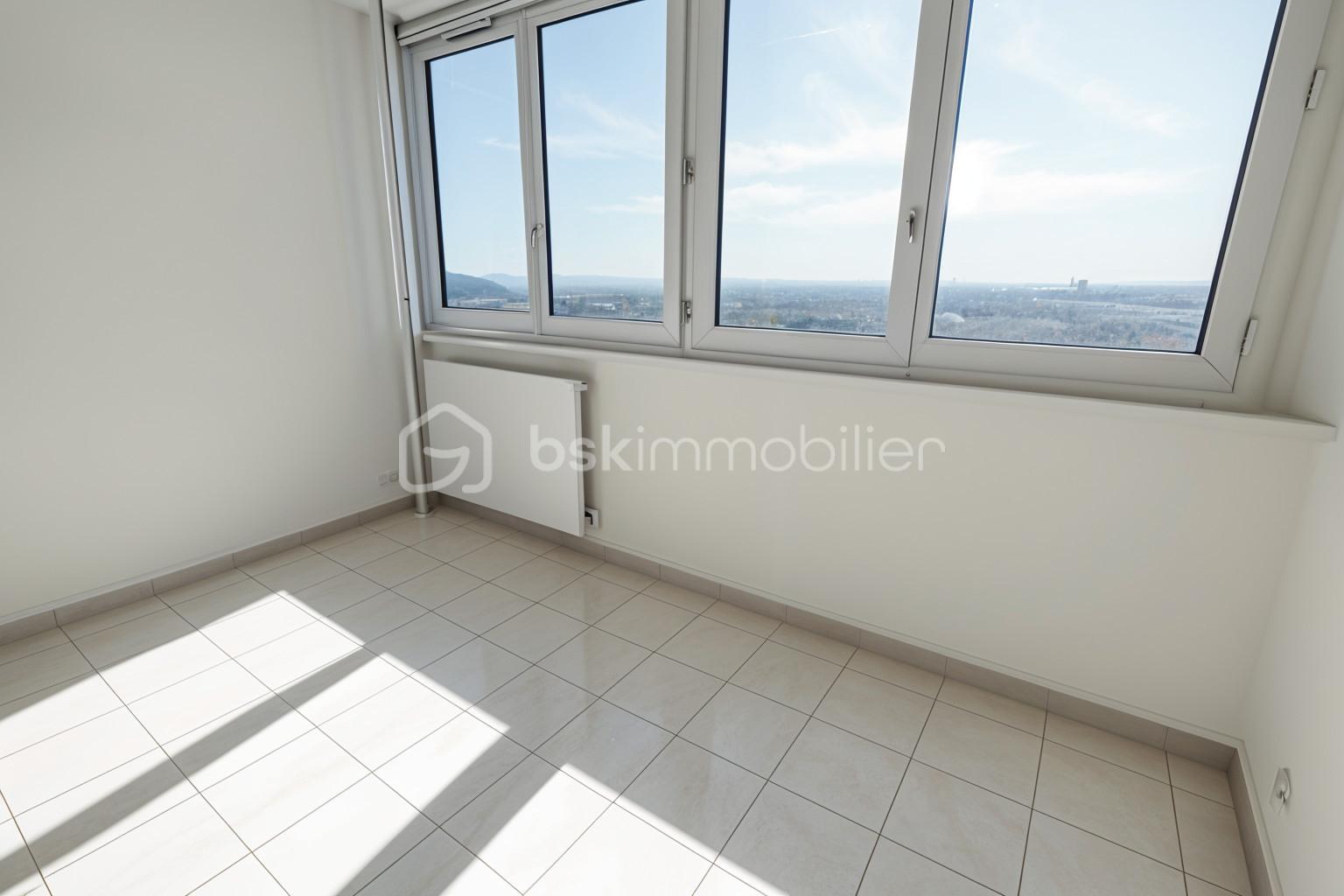 Appartement de 76 m² - renovateclub-empty-style-xqvw7e60.jpg
