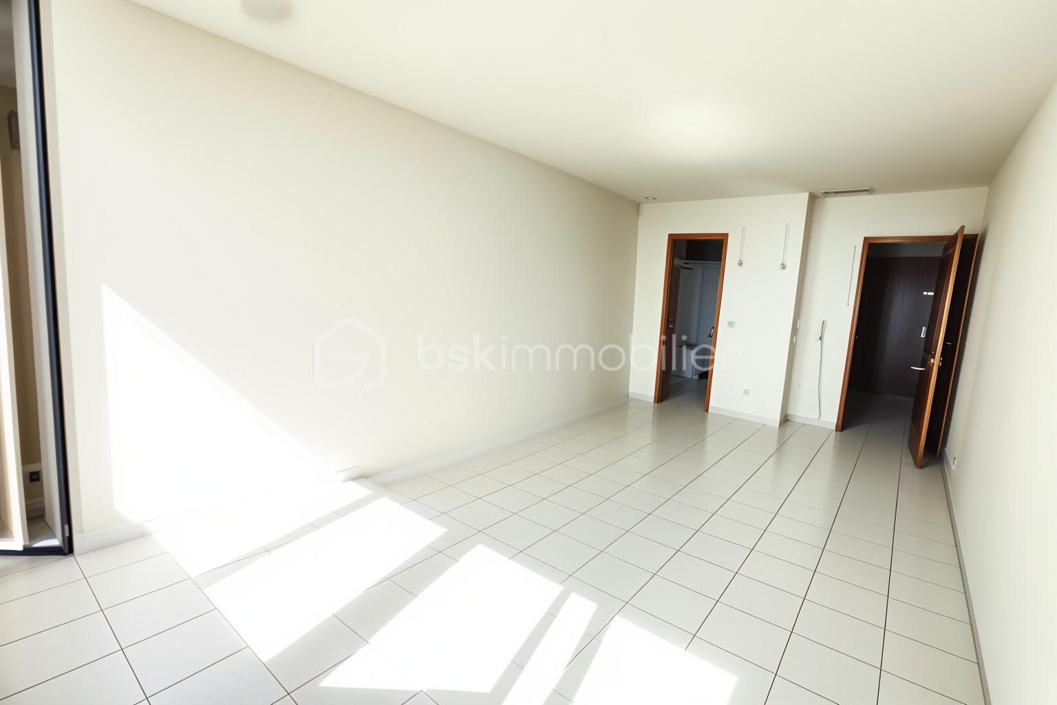 Appartement de 76 m² - renovateclub-improve-style-4l1z69l0 (1).jpg