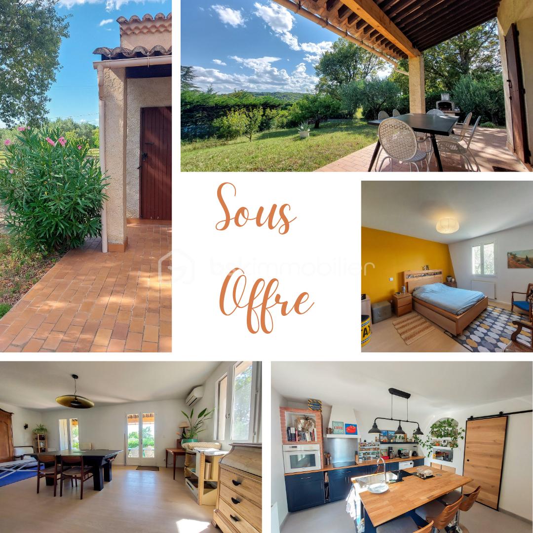 Maison traditionnelle de 115 m² - Post Instagram Immobilier Minimaliste sombre (4).png