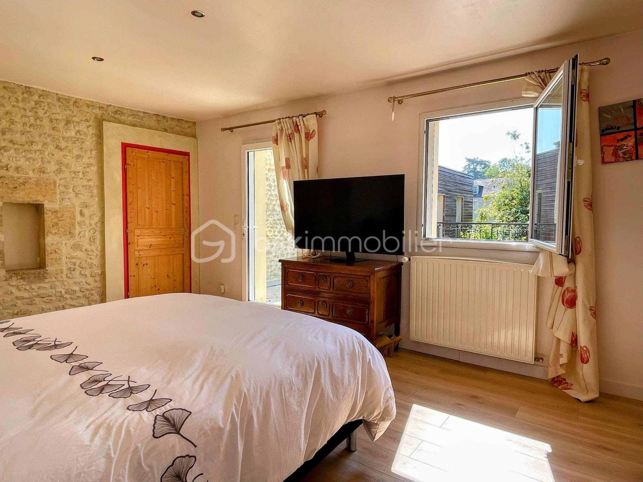 Maison ancienne de 365 m² - chp1.jpg