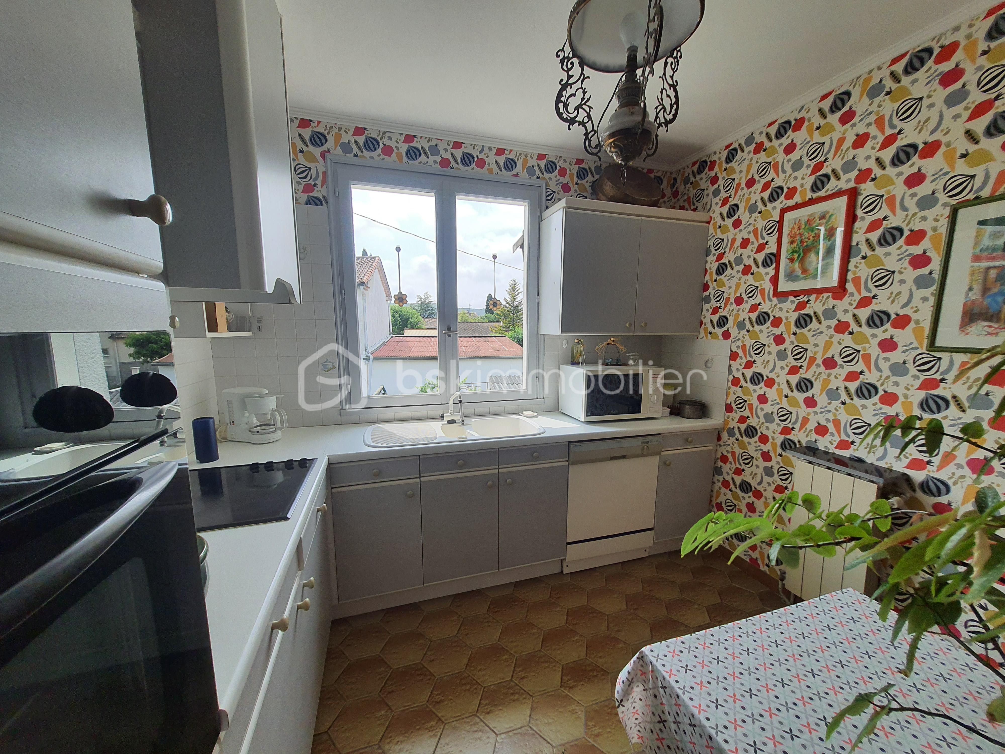 Maison de 136 m² - CUISINE HAUT - 4 .jpg