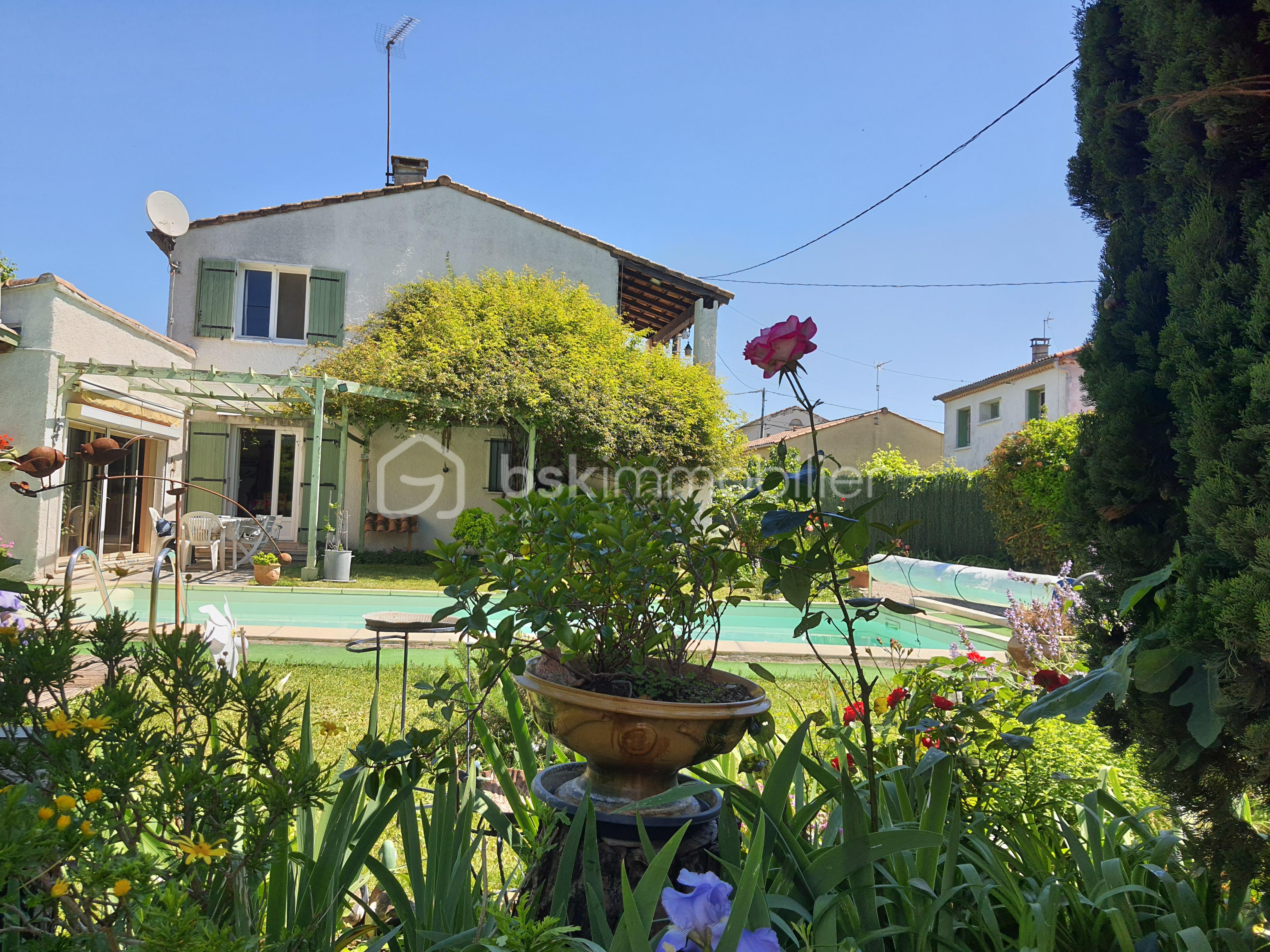 Maison de 136 m² - maison piscine cachée 2-.jpg