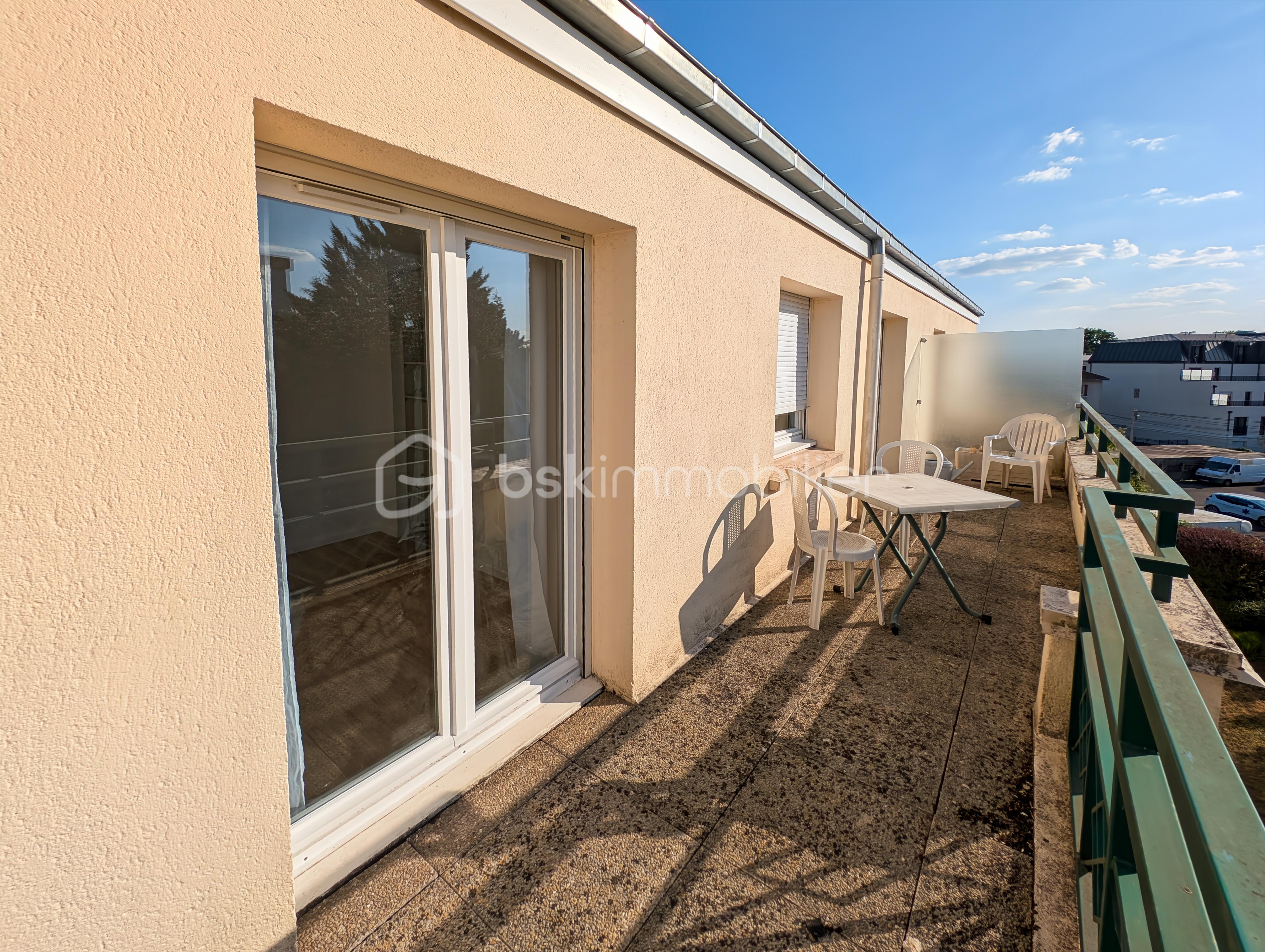 Appartement de 90 m² - Photo 3 (3).jpg