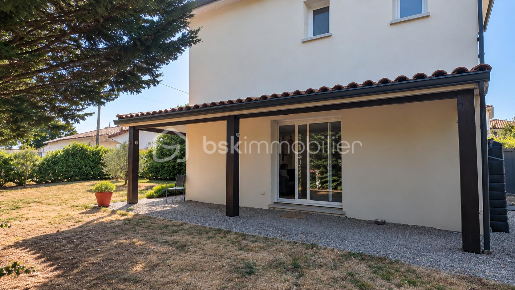 Maisonrouffiacfacade.png