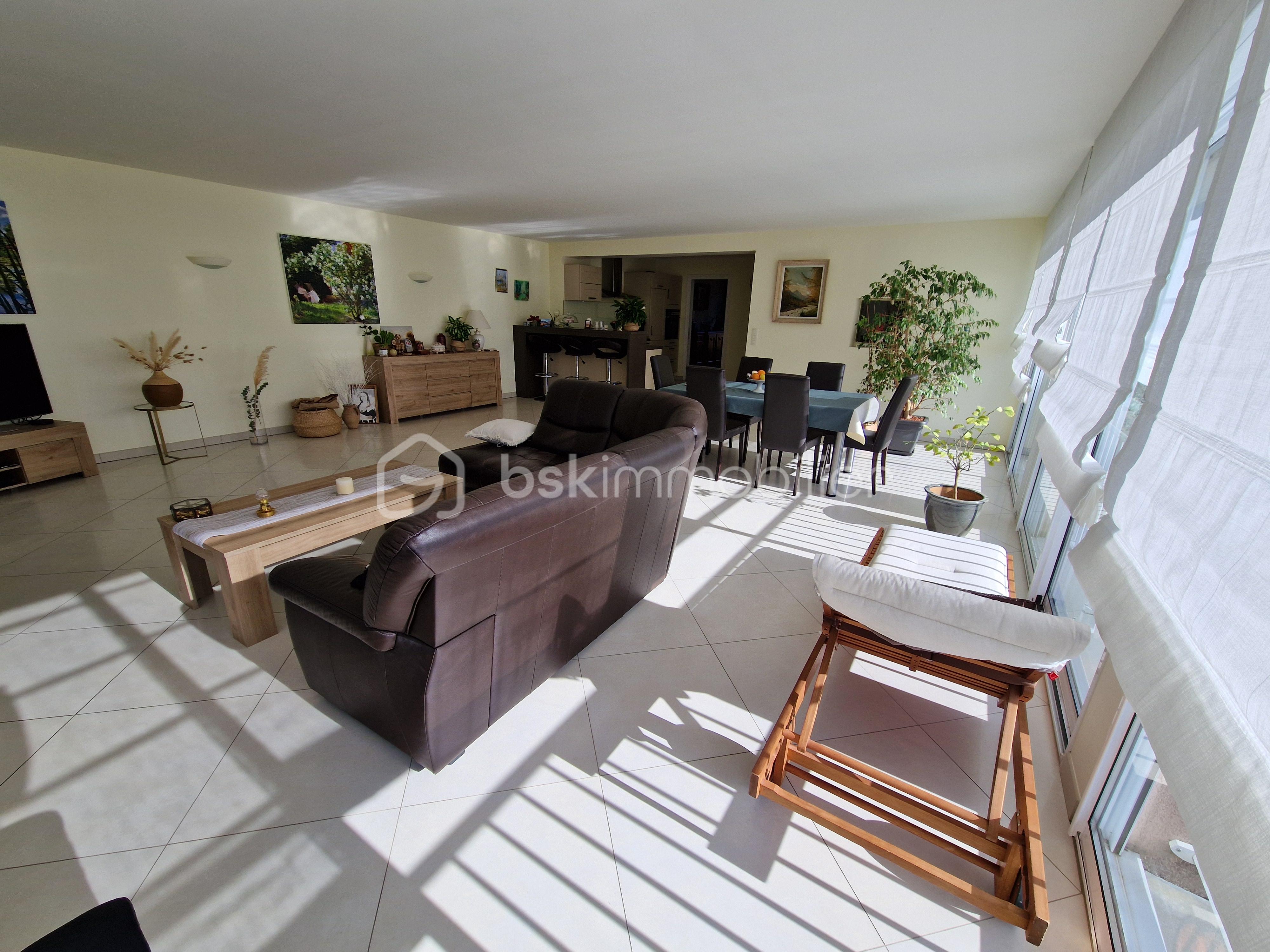Maison de village de 240 m² - 20250218_145217.jpg