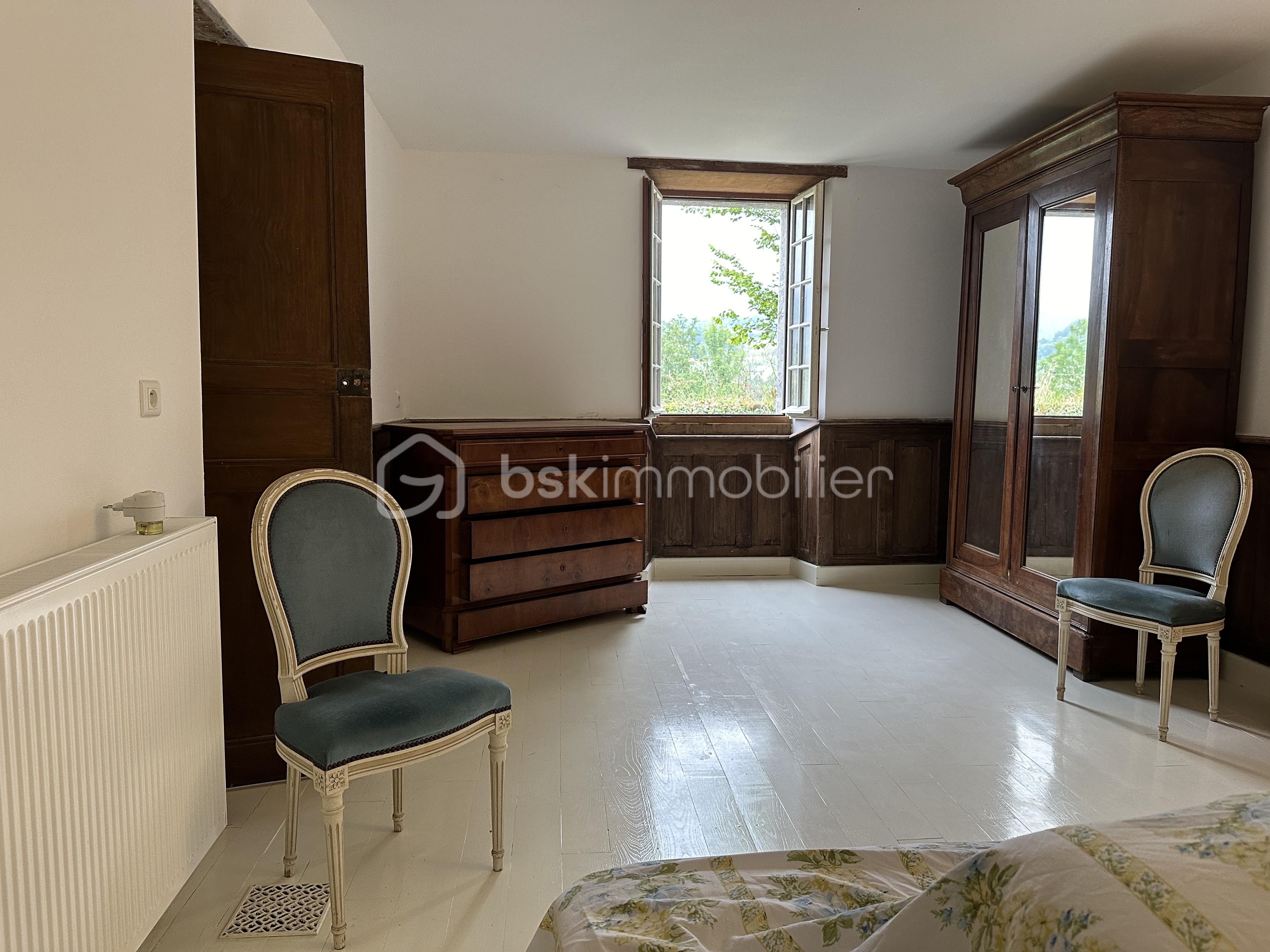 Maison de maitre de 230 m² - 20240627_083851109_iOS.jpg