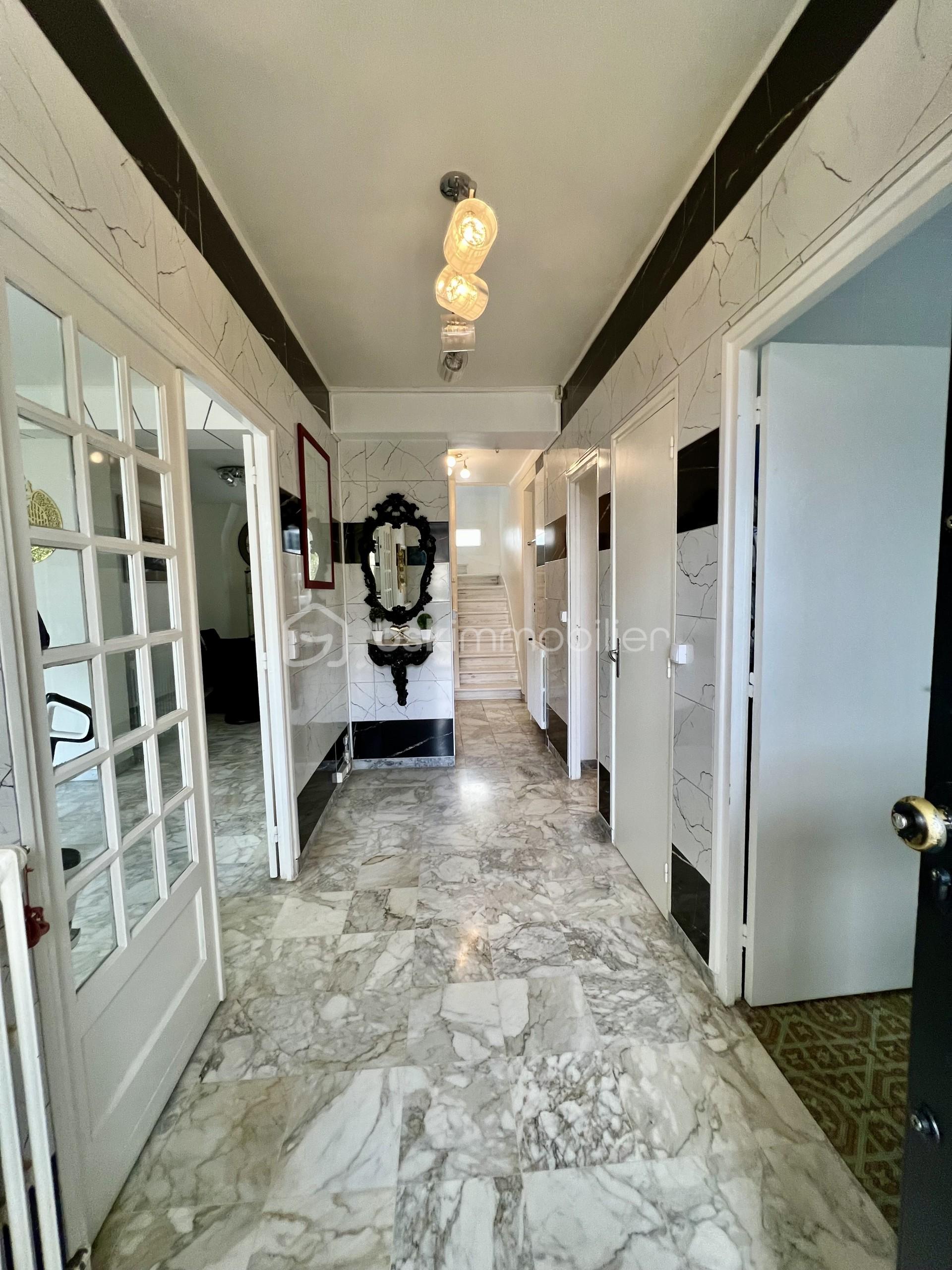 Maison de 182 m² - BADIR 12.jpg