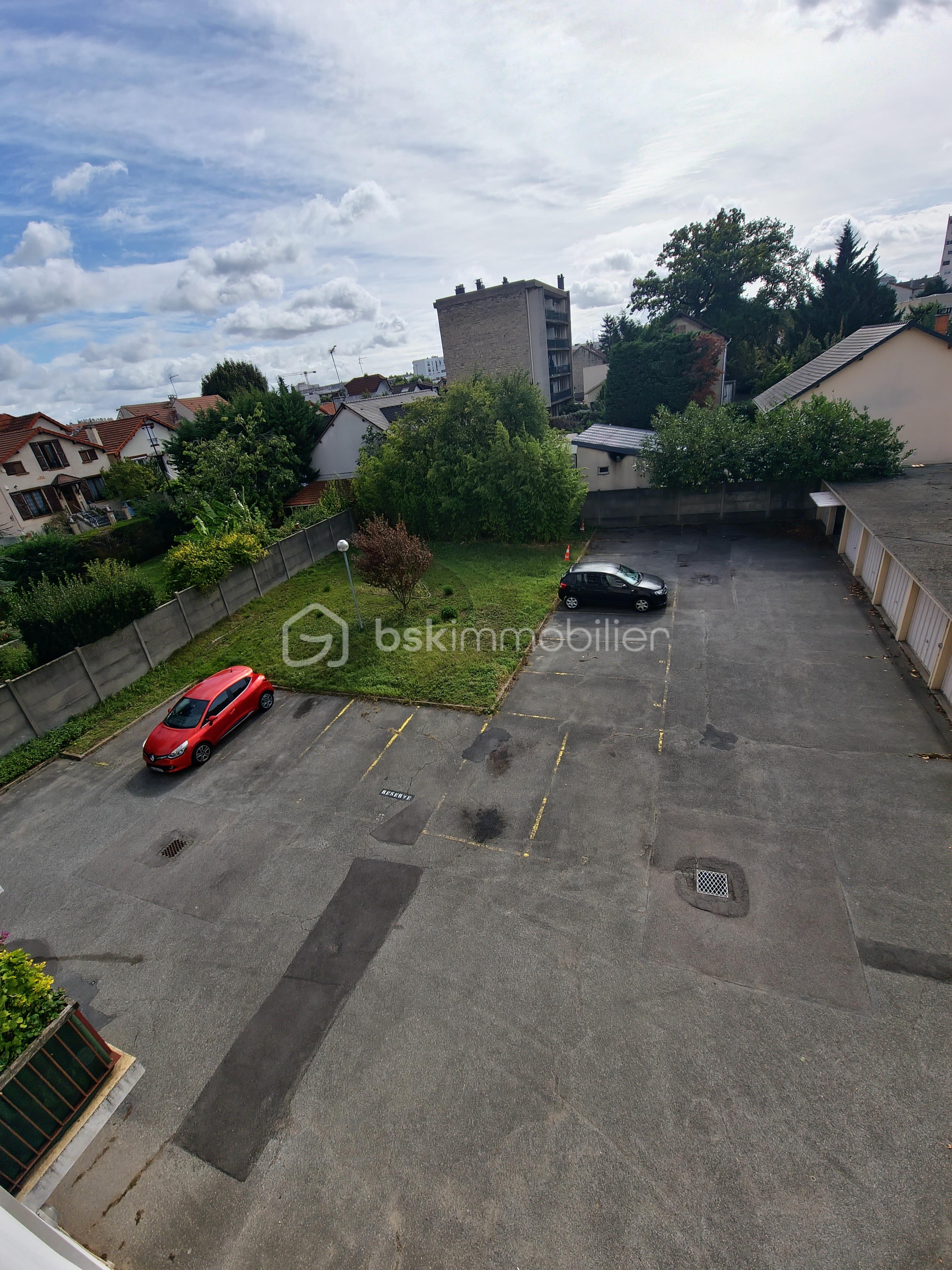 Appartement de 44,09 m² - 10 PARKING.jpg