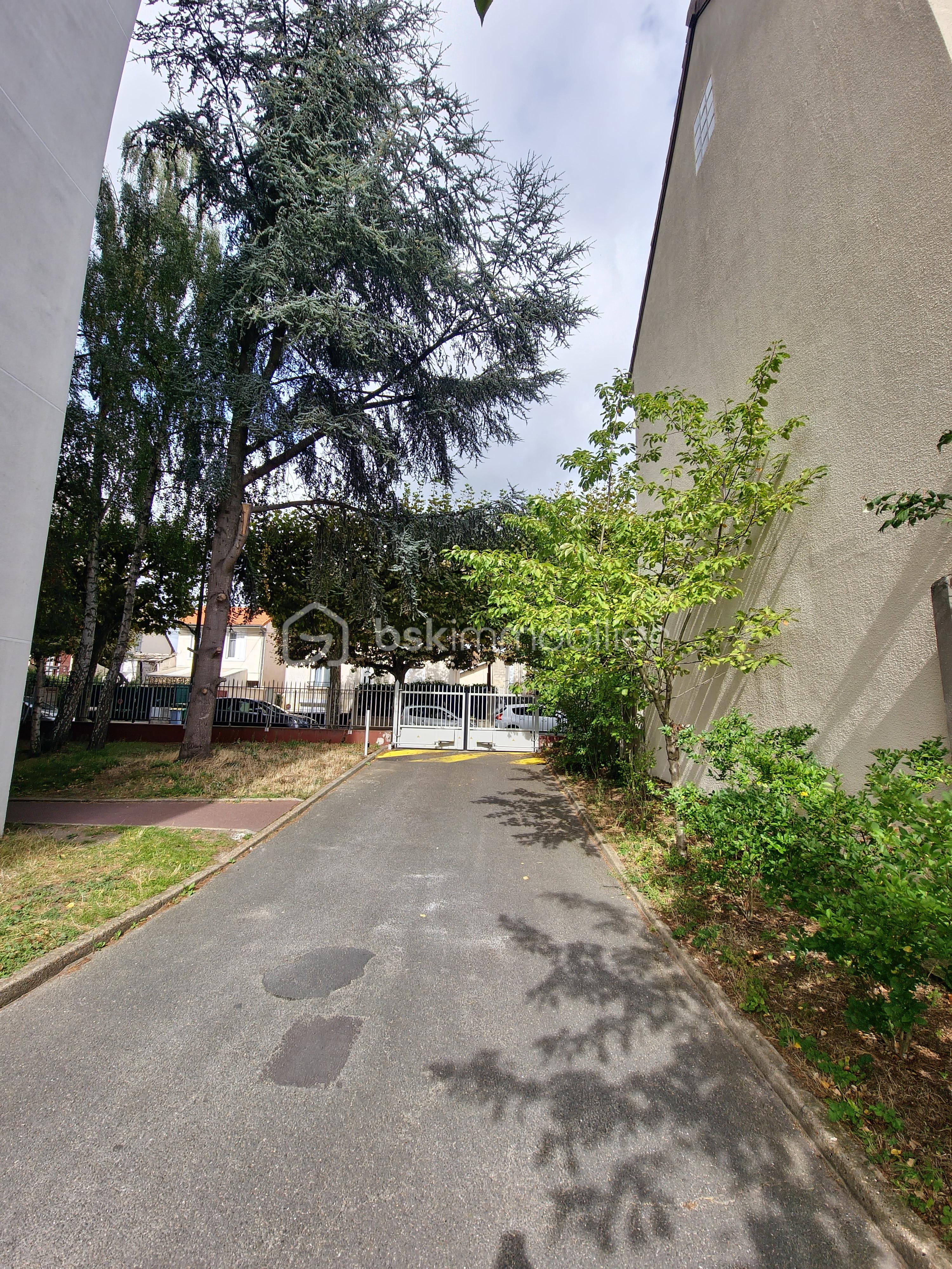 Appartement de 44,09 m² - 13 PORTAIL.jpg