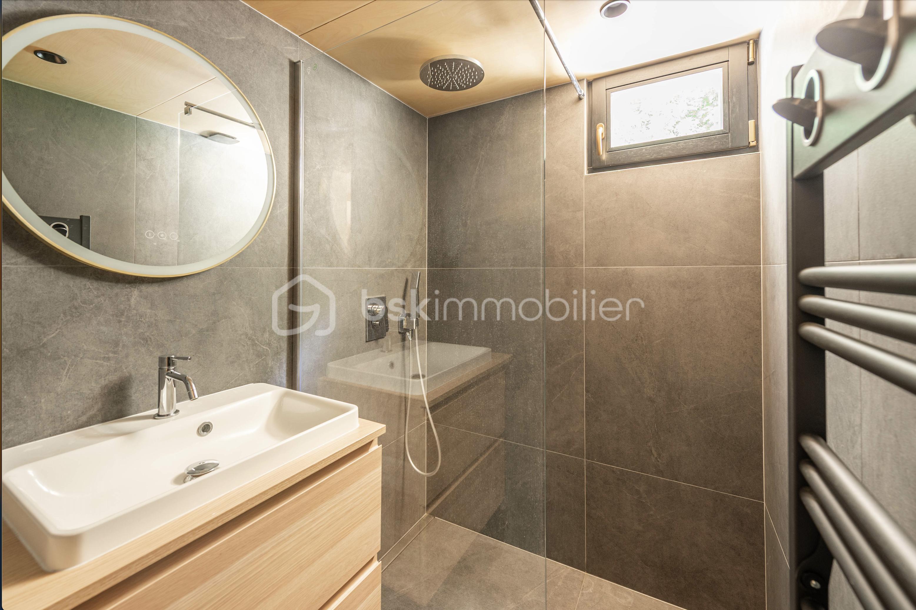 Chalet de 216 m² - Capture d’écran 2026-01-20 à 09.05.02.png