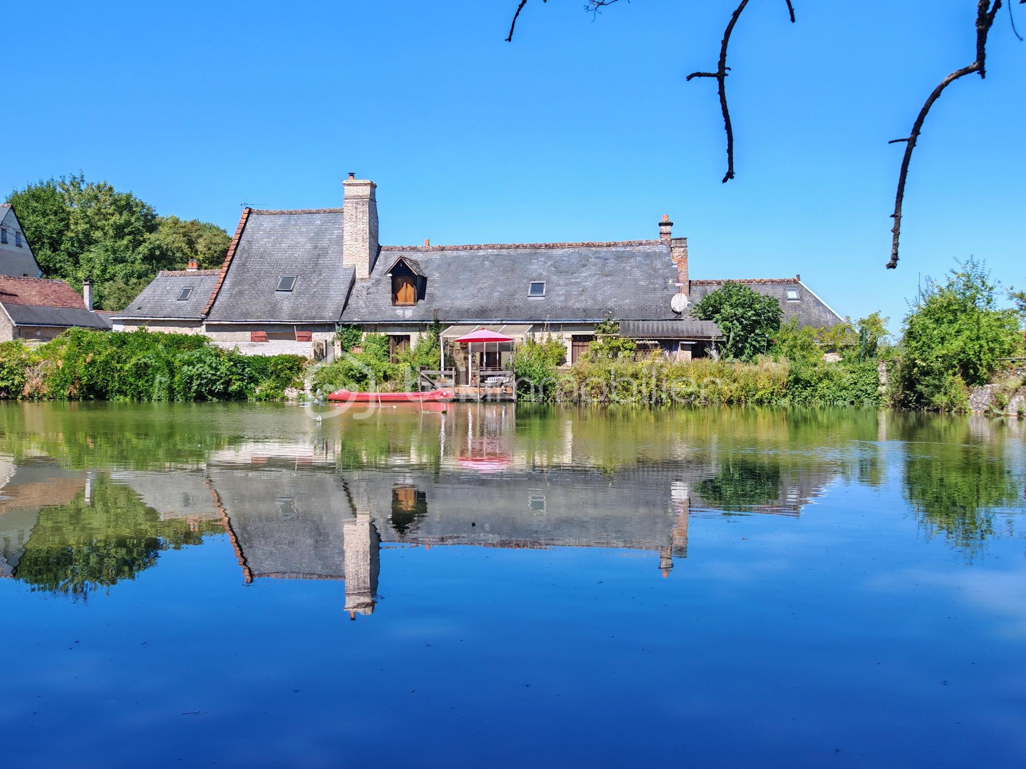 Maison 8 pièces 201 m² · à Savonnieres · 201 m² · 452 000 €