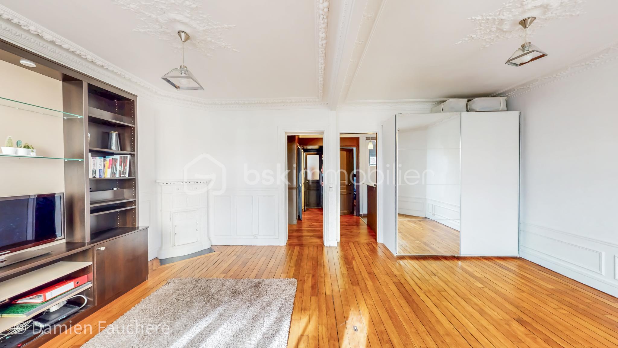 Appartement de 54 m² - Boucicaut-Rue-Jean-Maridor-Splendide-appartement-3-pieces-54m2-au-4e-etage-dun-immeuble-Haussmanien-10212025_174750.jpg