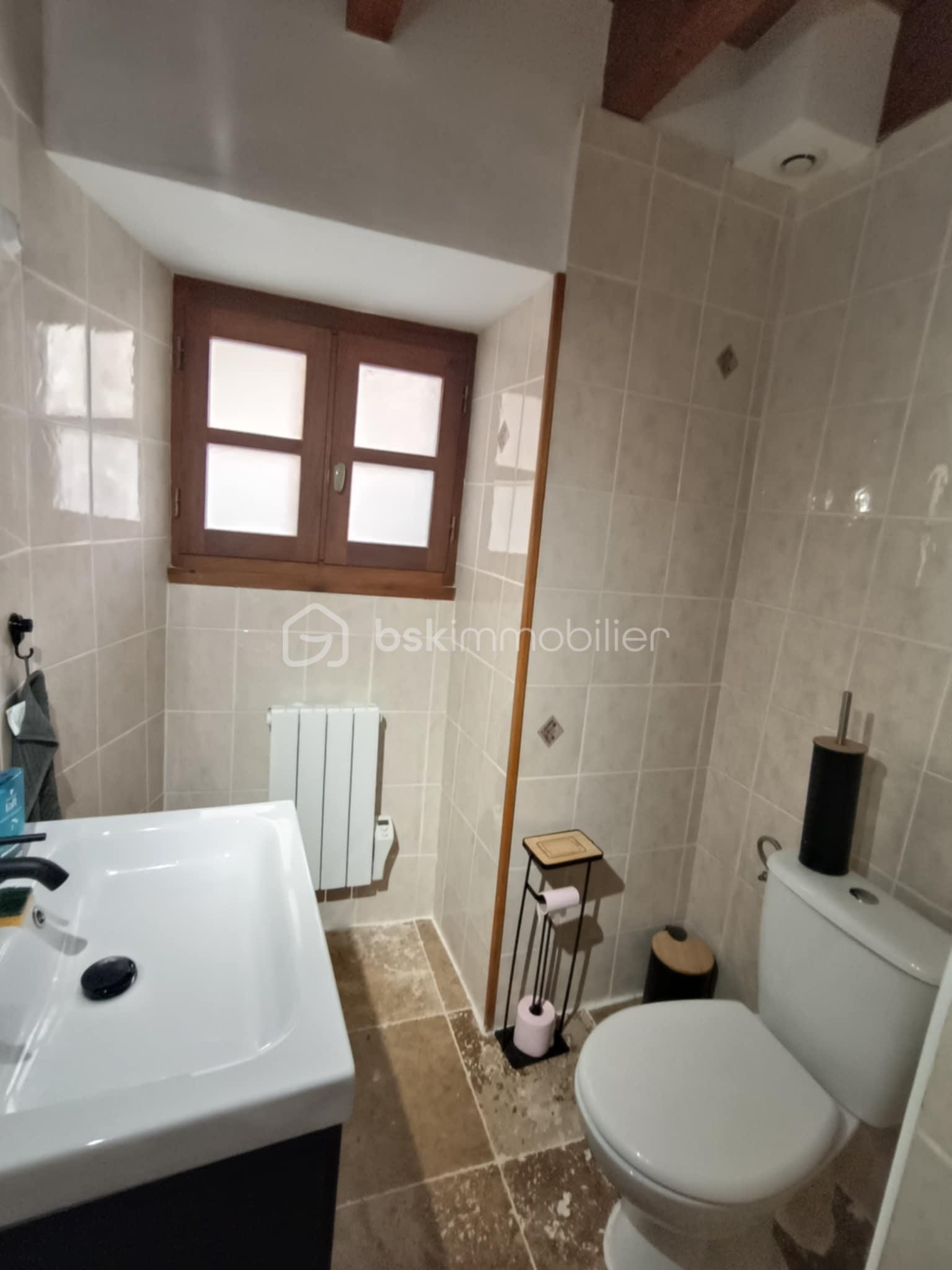 Maison de 60 m² - 0755994b-5e81-4dca-8882-e8efd677324d.jpg