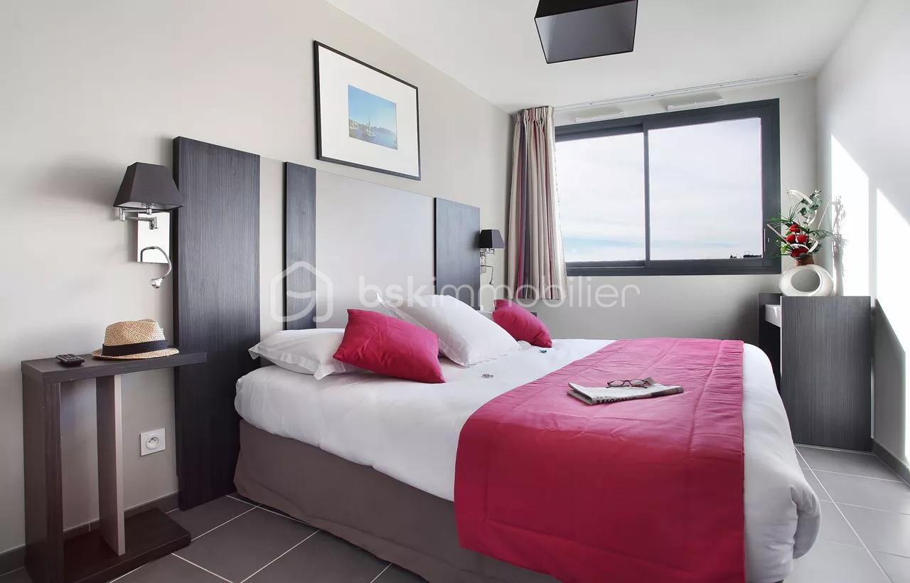 Appartement de 25,11 m² - tmp9A3F_location-marseille-appart-hotel-prado-01.jpg - copie.jpg