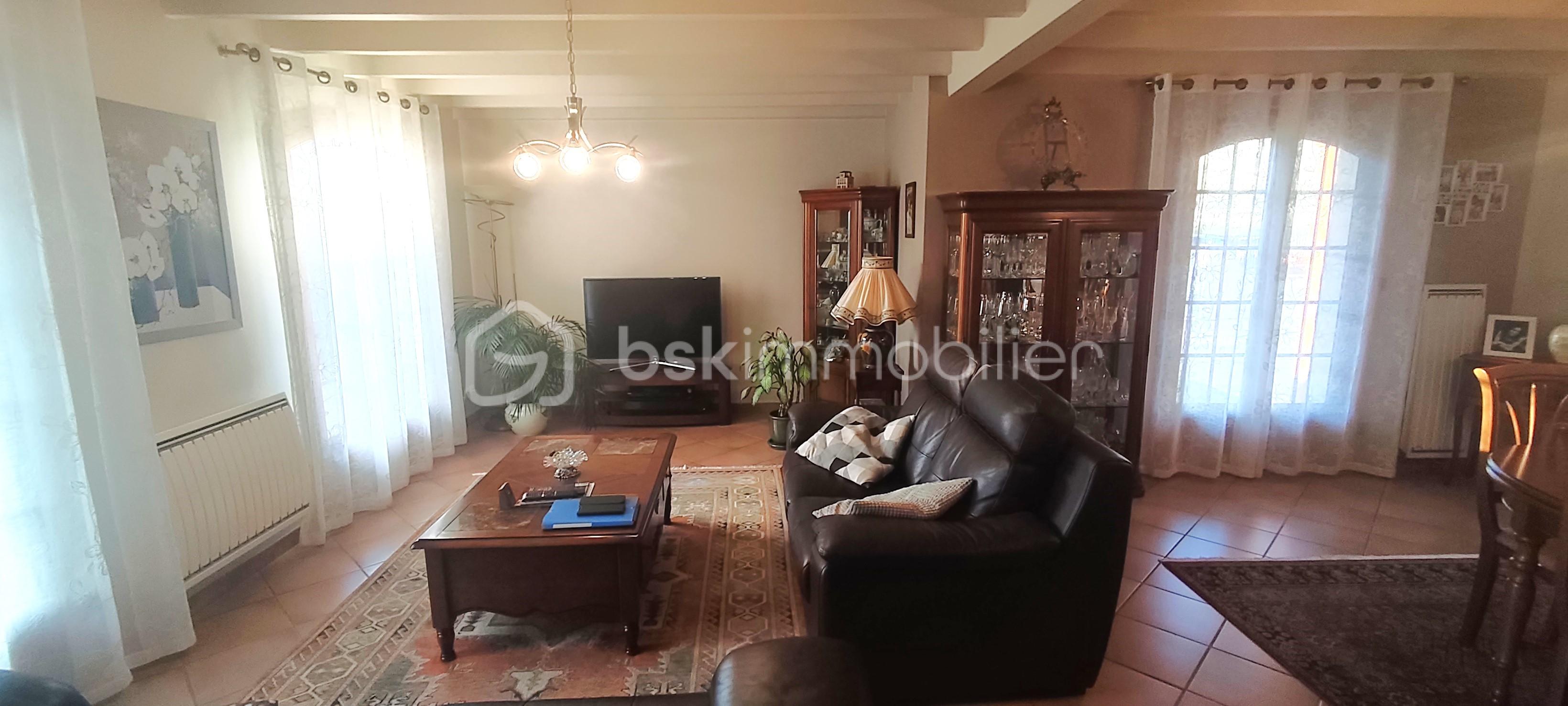 Maison de 173 m² - SALON1.jpg