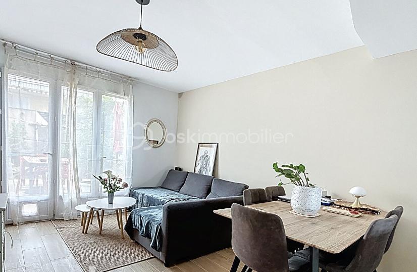 Maison de 57 m² - Salonn.png