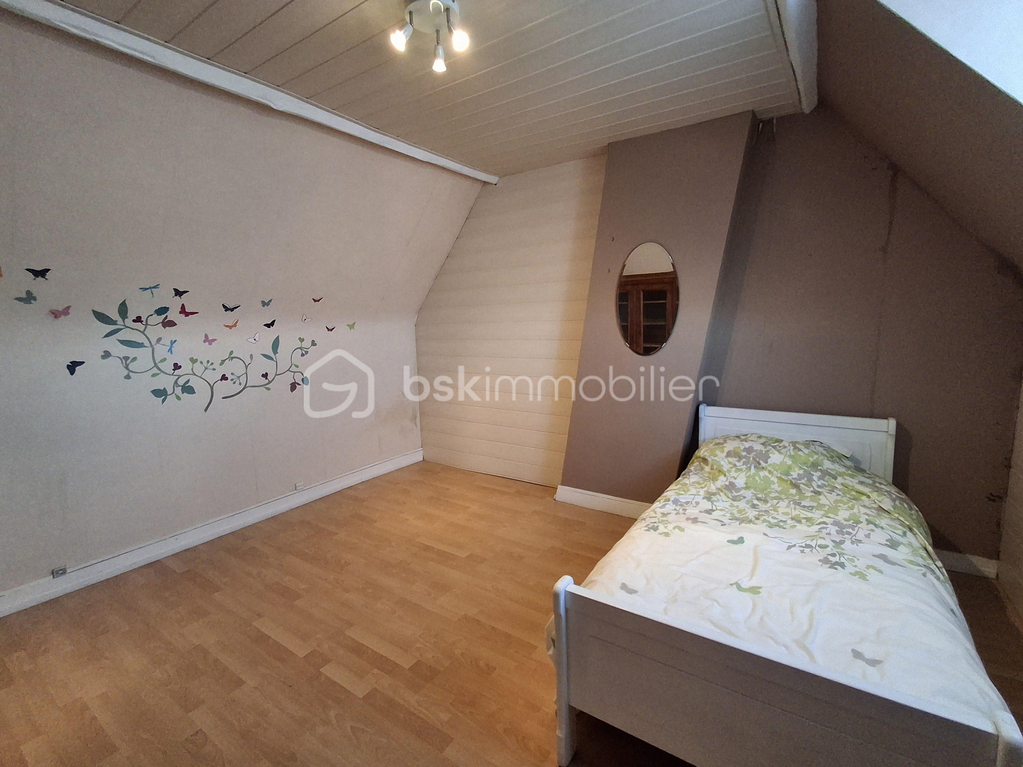 Maison de 135 m² - Chambre fille 2ème étage paysage.png