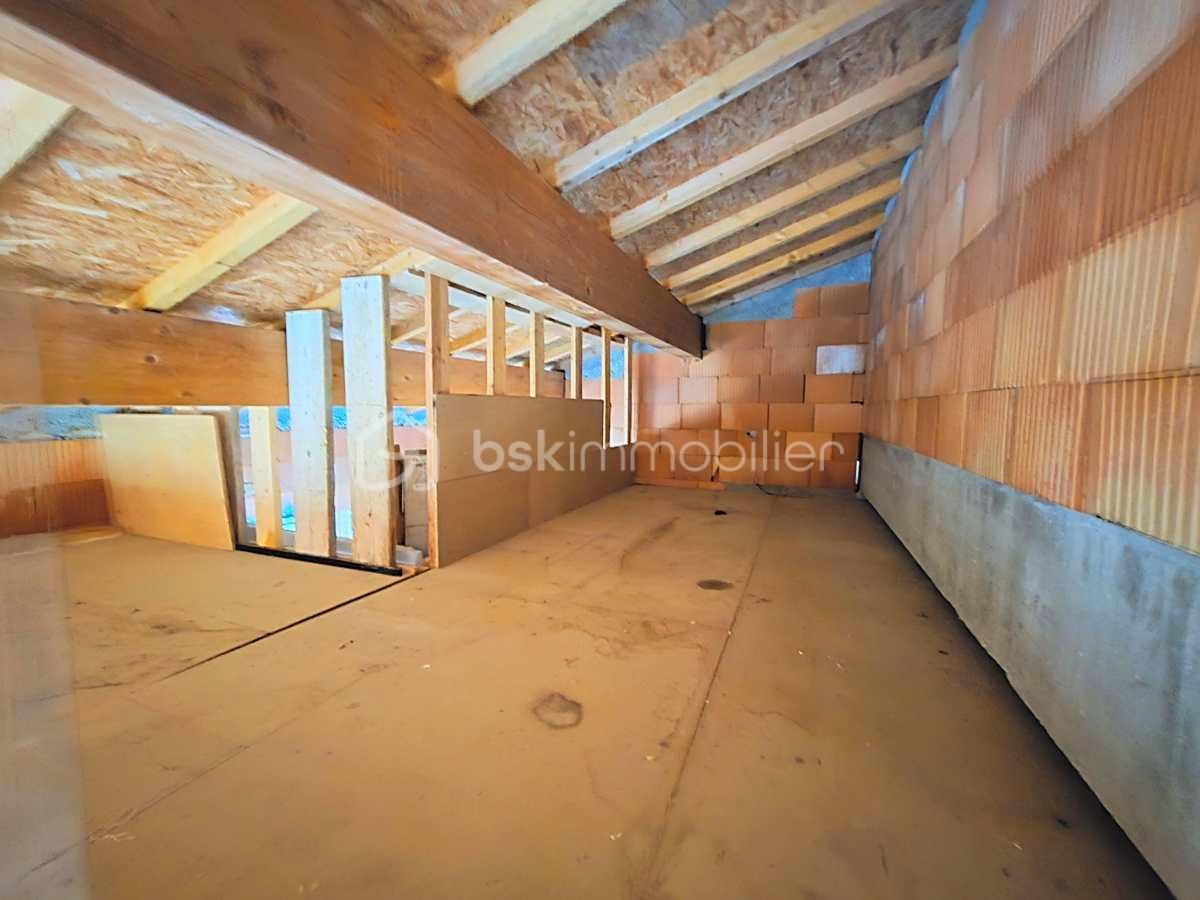 Maison de 126 m² - QRZIaIQNQaVn4NPbcJUySS4CkNewqoWqjNXDEtqZ.jpg