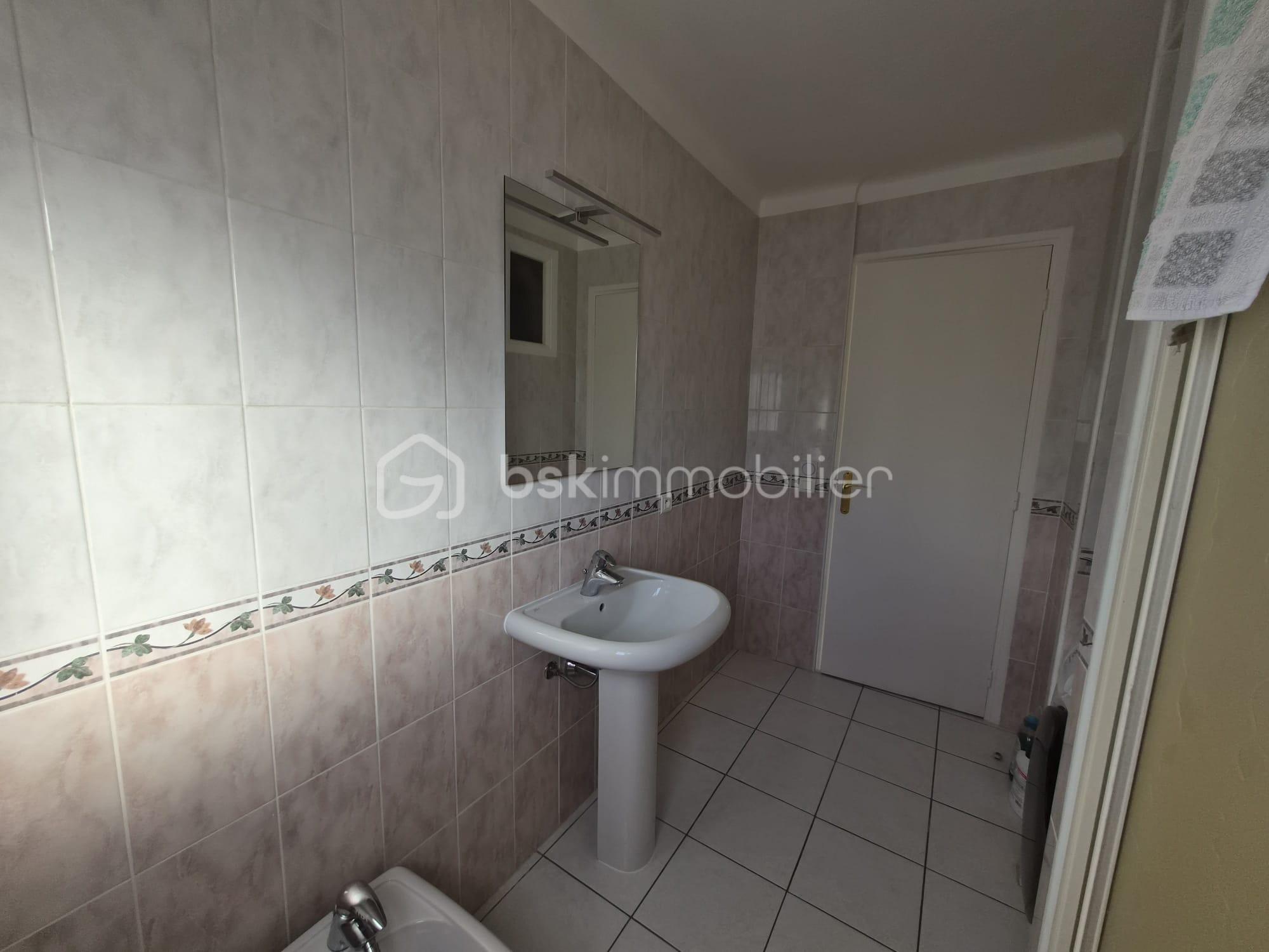 Appartement de 60 m² - WhatsApp Image 2025-10-06 at 17.35.33 (7).jpeg