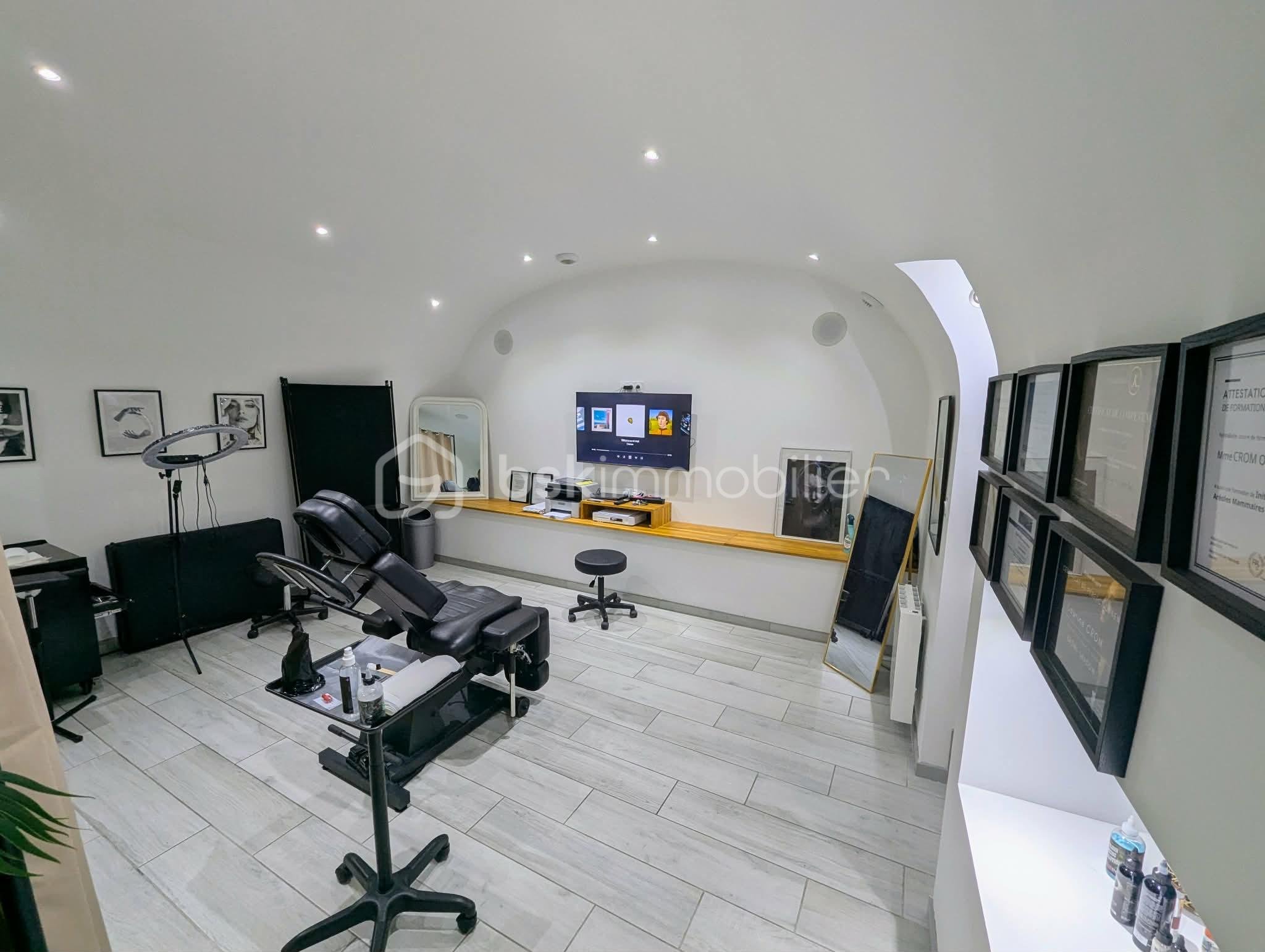 Local commercial de 68 m² - 2.jpg