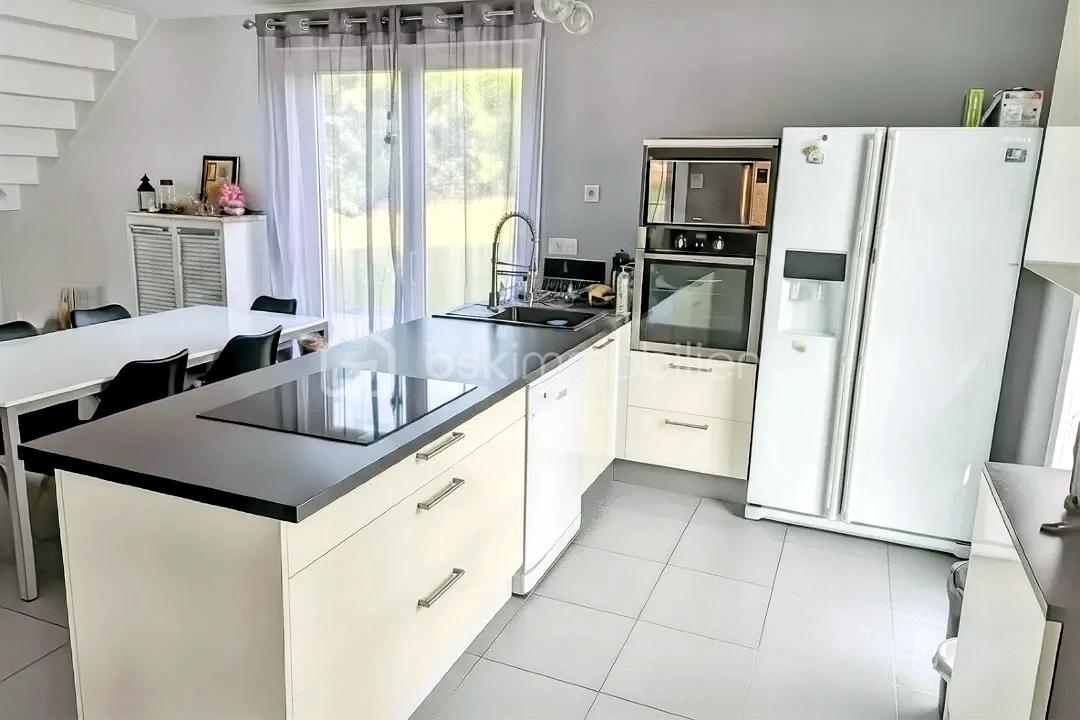 Maison traditionnelle de 109 m² - hoqi-aed53cb598ac46f1ade032d12217d121.jpg