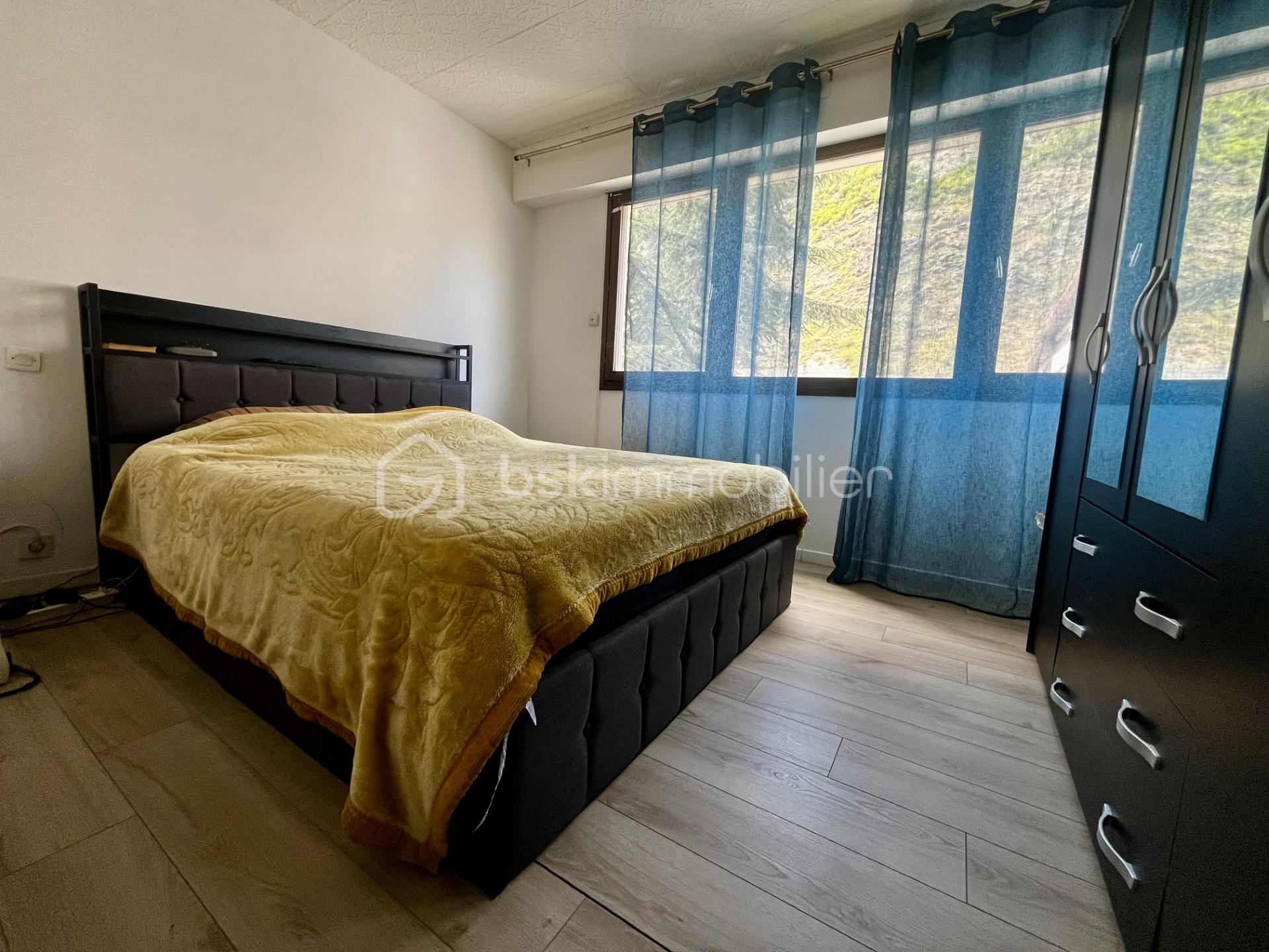 Appartement de 85 m² - thumbnail_IMG_2692.jpg