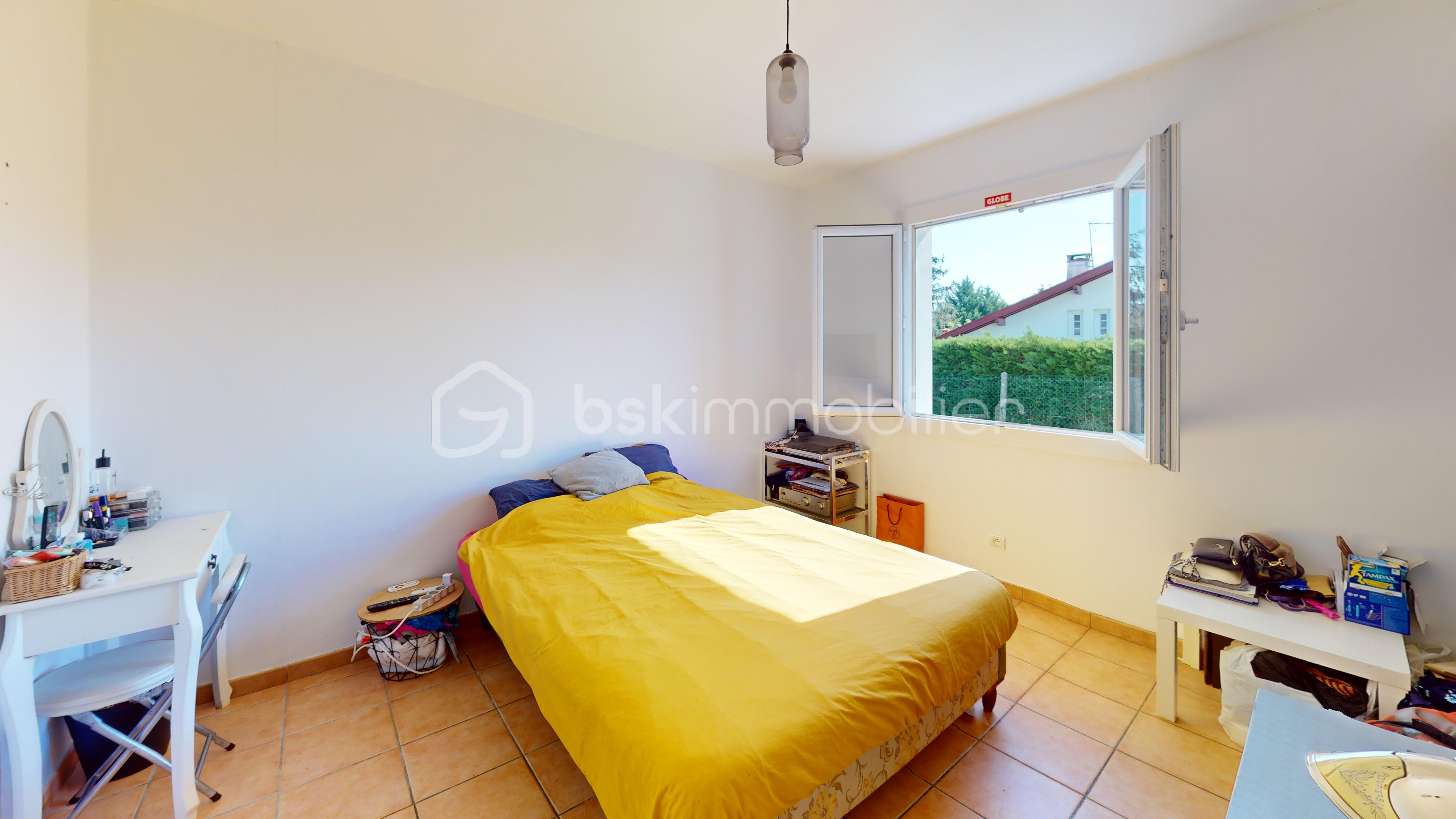 Maison-Lahonce-Bedroom 3.jpg