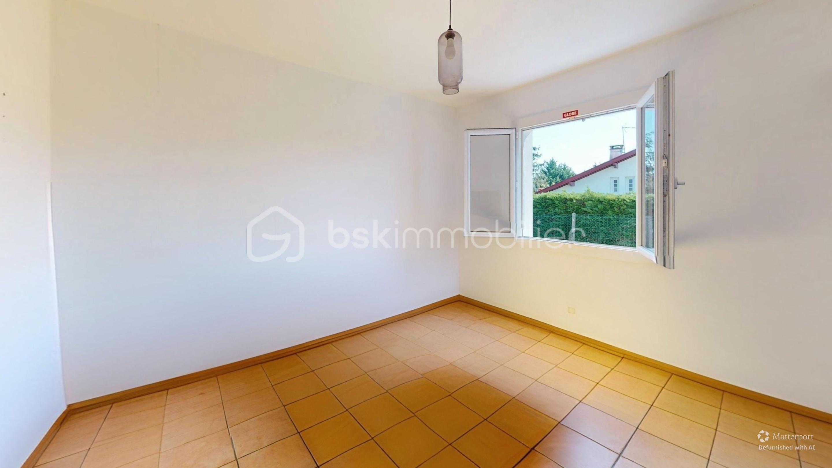 Maison-Lahonce-Bedroom-Defurnished 1.jpg