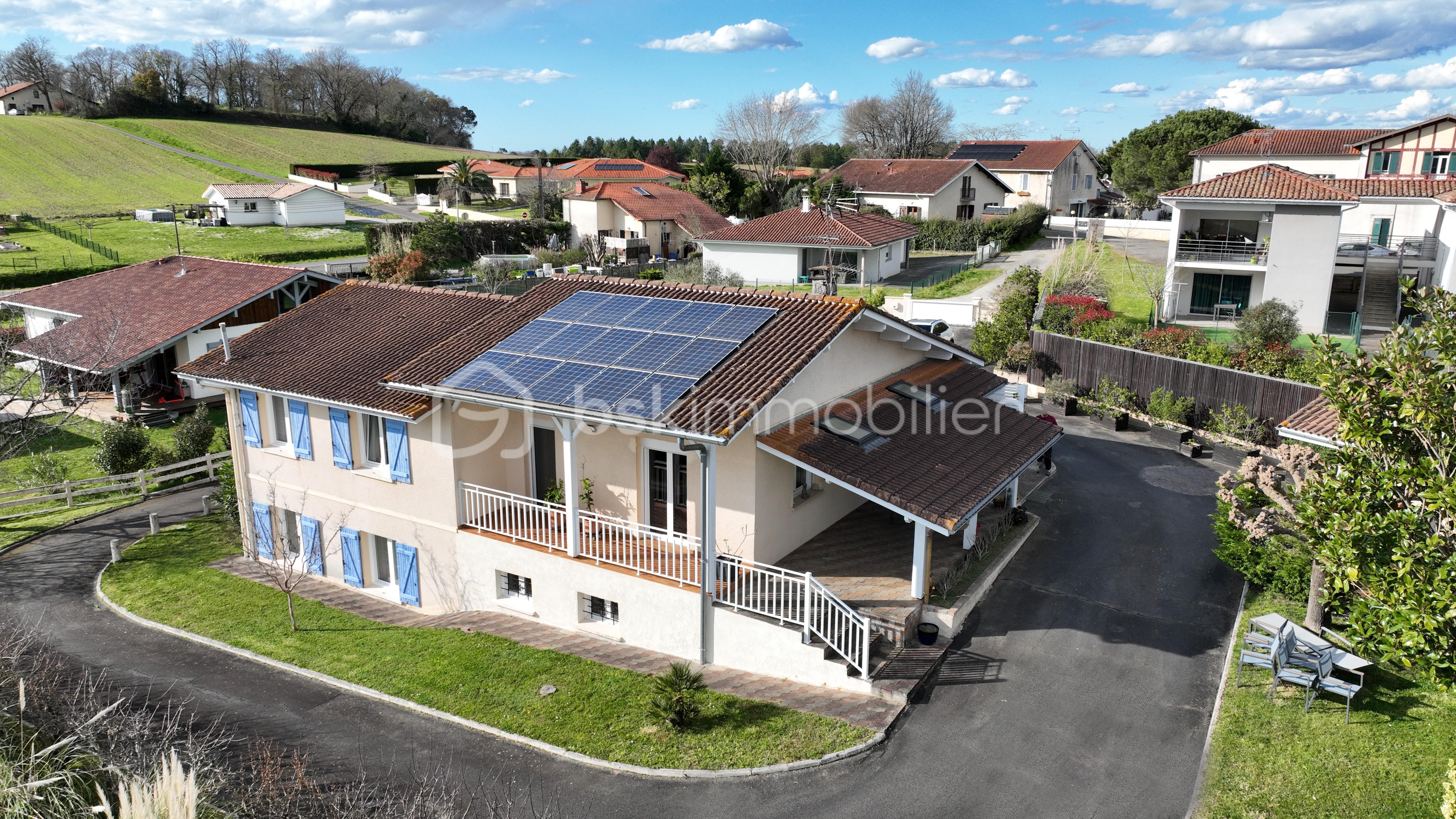 Maison de village de 152 m² - EXTERIEUR 2.jpg