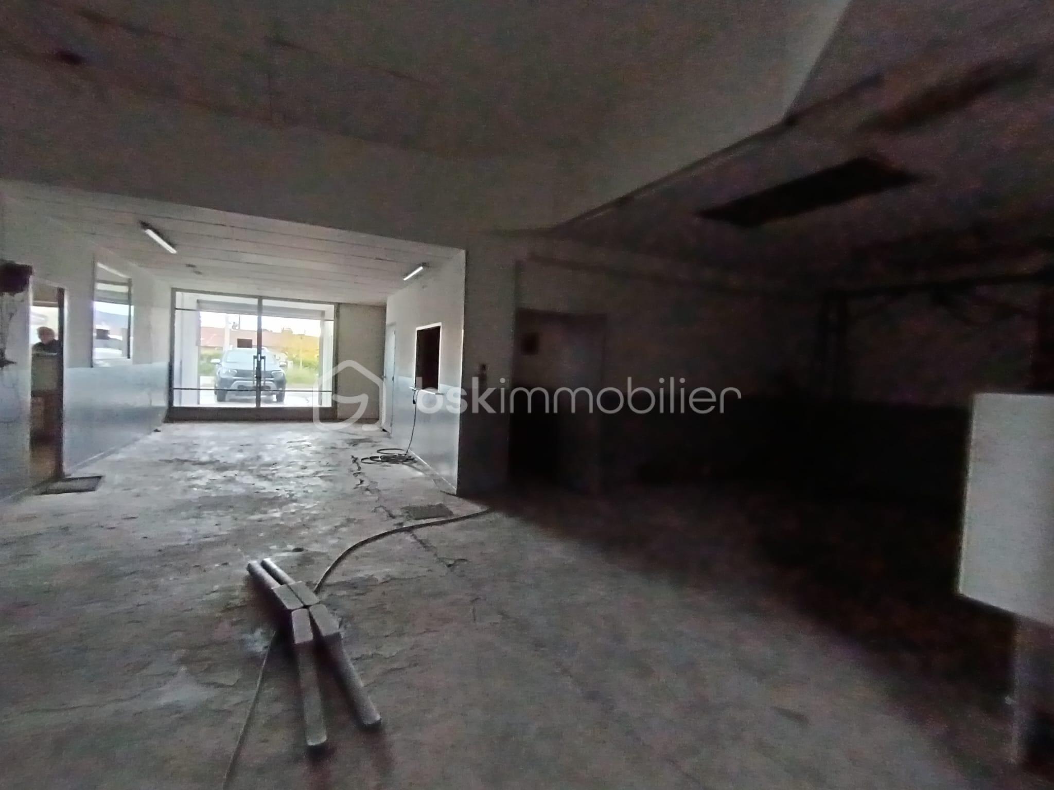 Immeuble mixte de 550 m² - IMG-20241216-WA0009.jpg