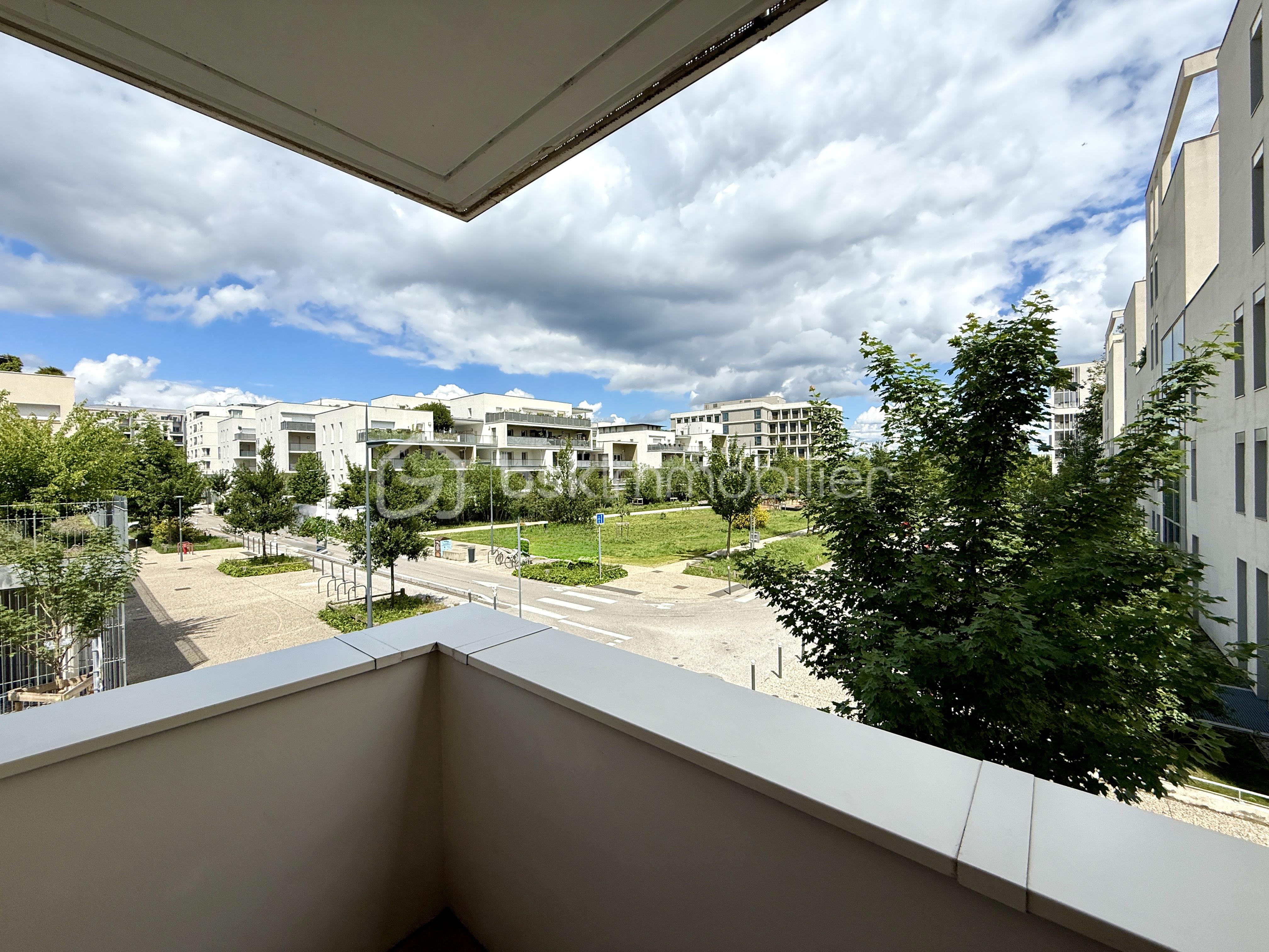 4. VUE DU BALCON.jpg