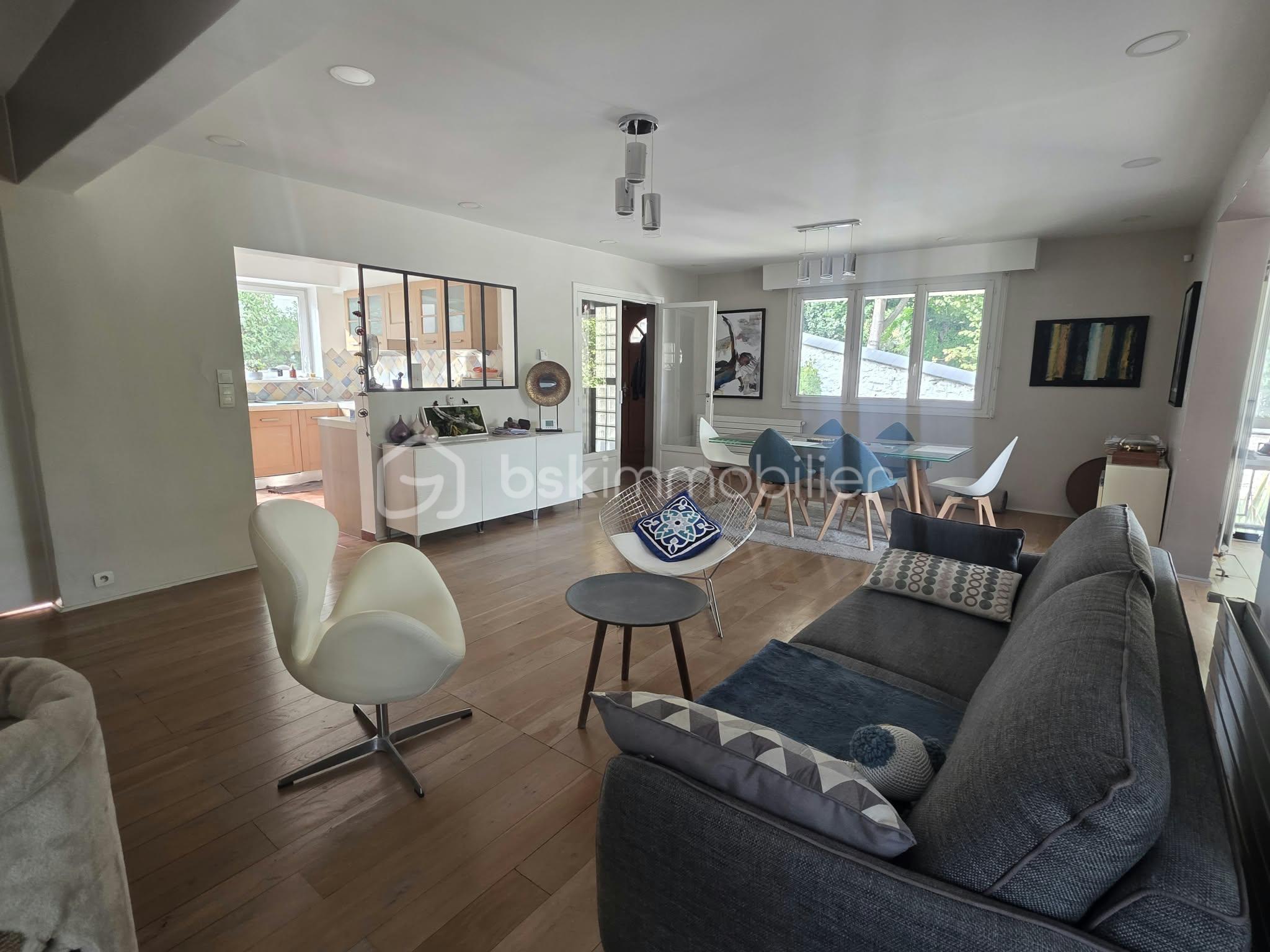 d74cb27b-564f-4039-bb08-fb3a221fa2c9.jpg