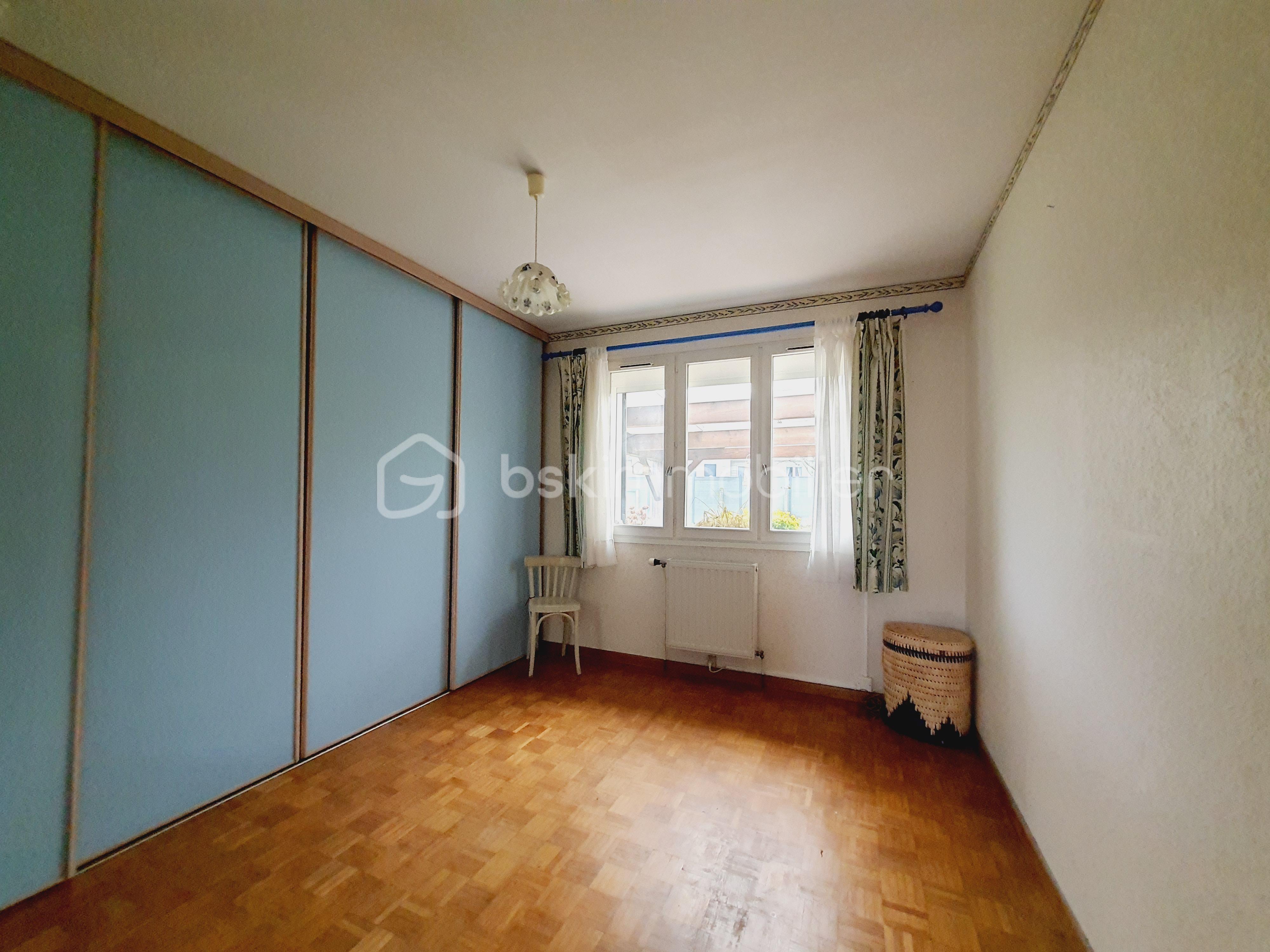 Maison de village de 207 m² - 20251127_130516.jpg