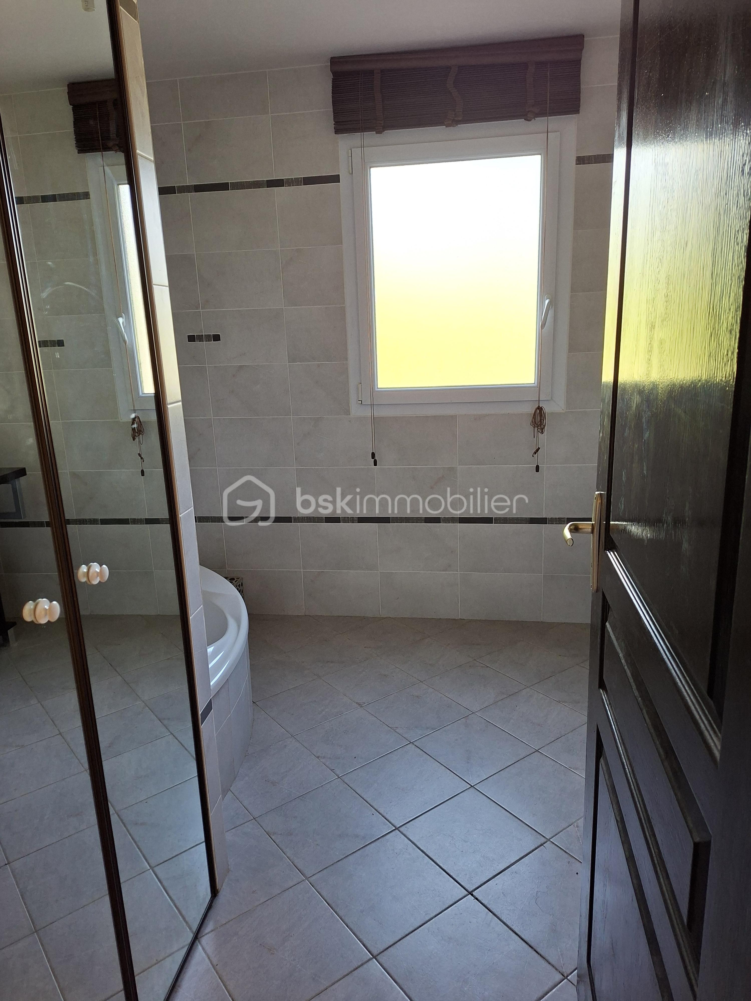 Maison de 147 m² - 20251008_115534.jpg