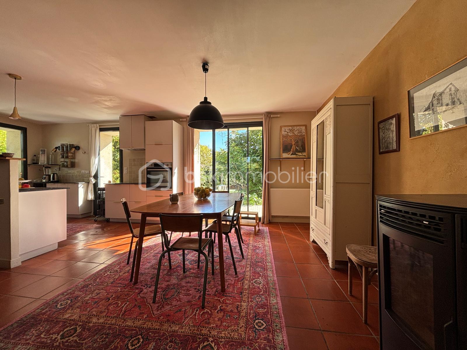 Maison en pierre de 115 m² - IMG-20250930-WA0032.jpg