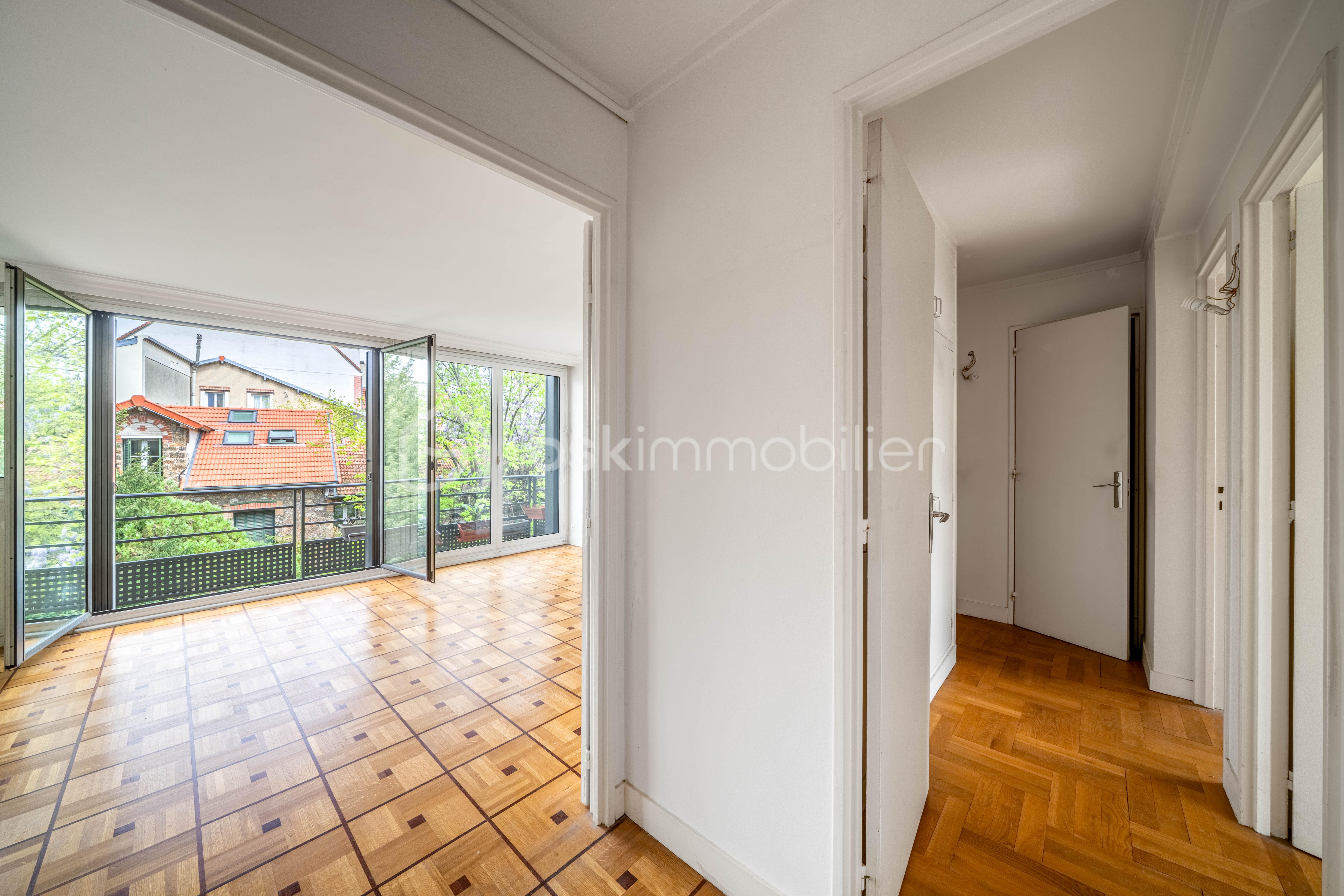 Entrée-séjour-balcon.jpg