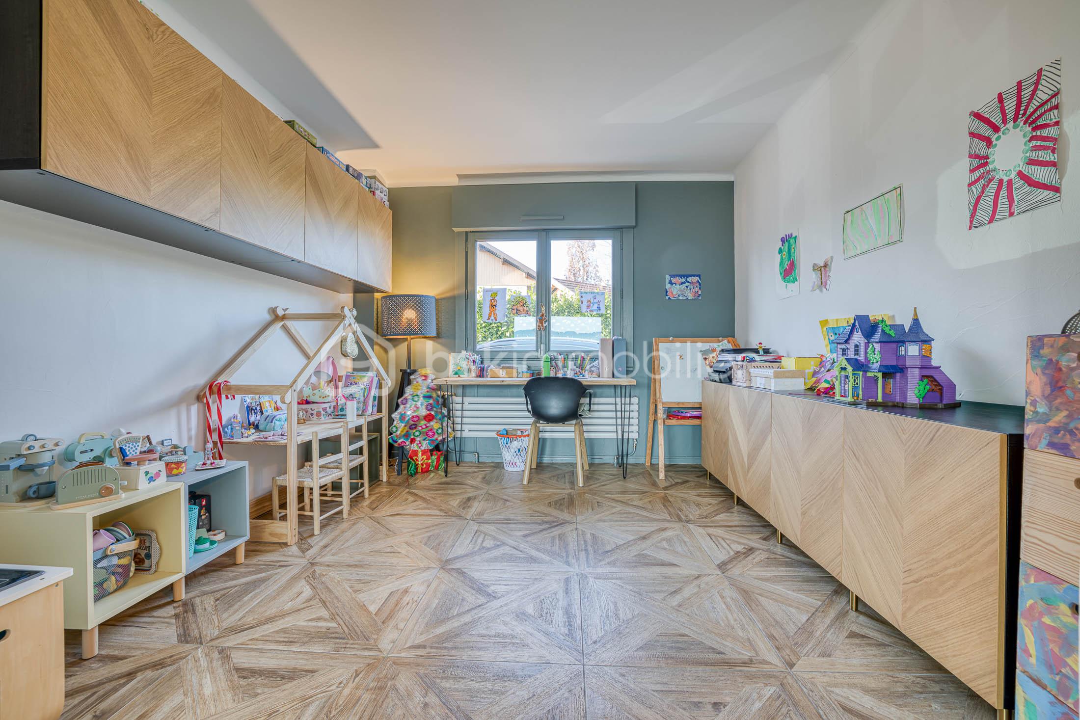 Maison contemporaine de 212 m² - J.jpg